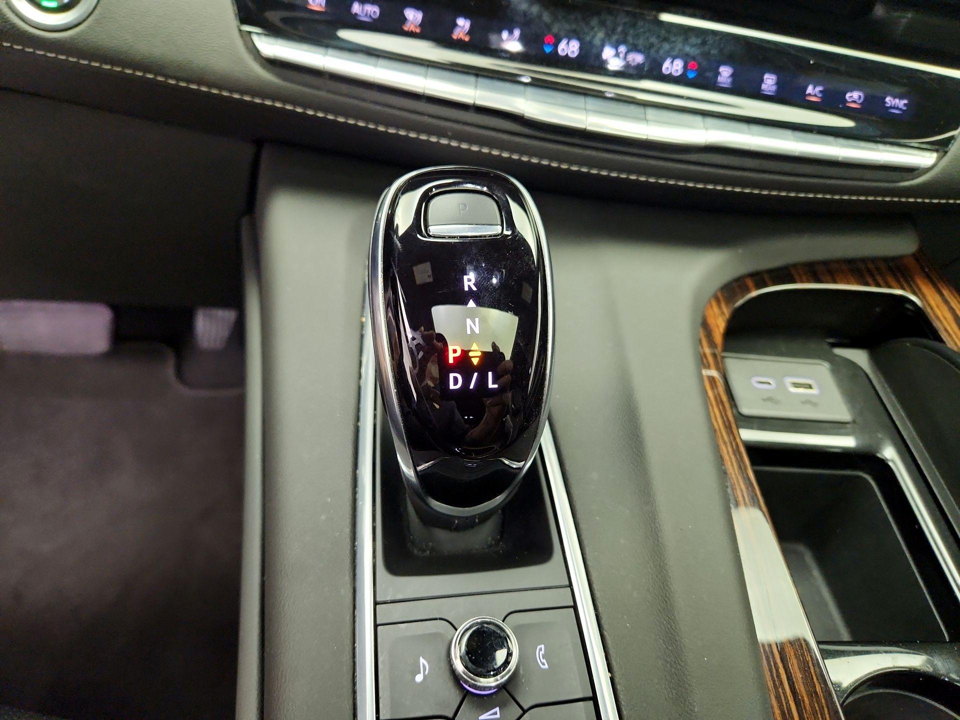 Thumbnail: 2021 Cadillac Escalade - 18