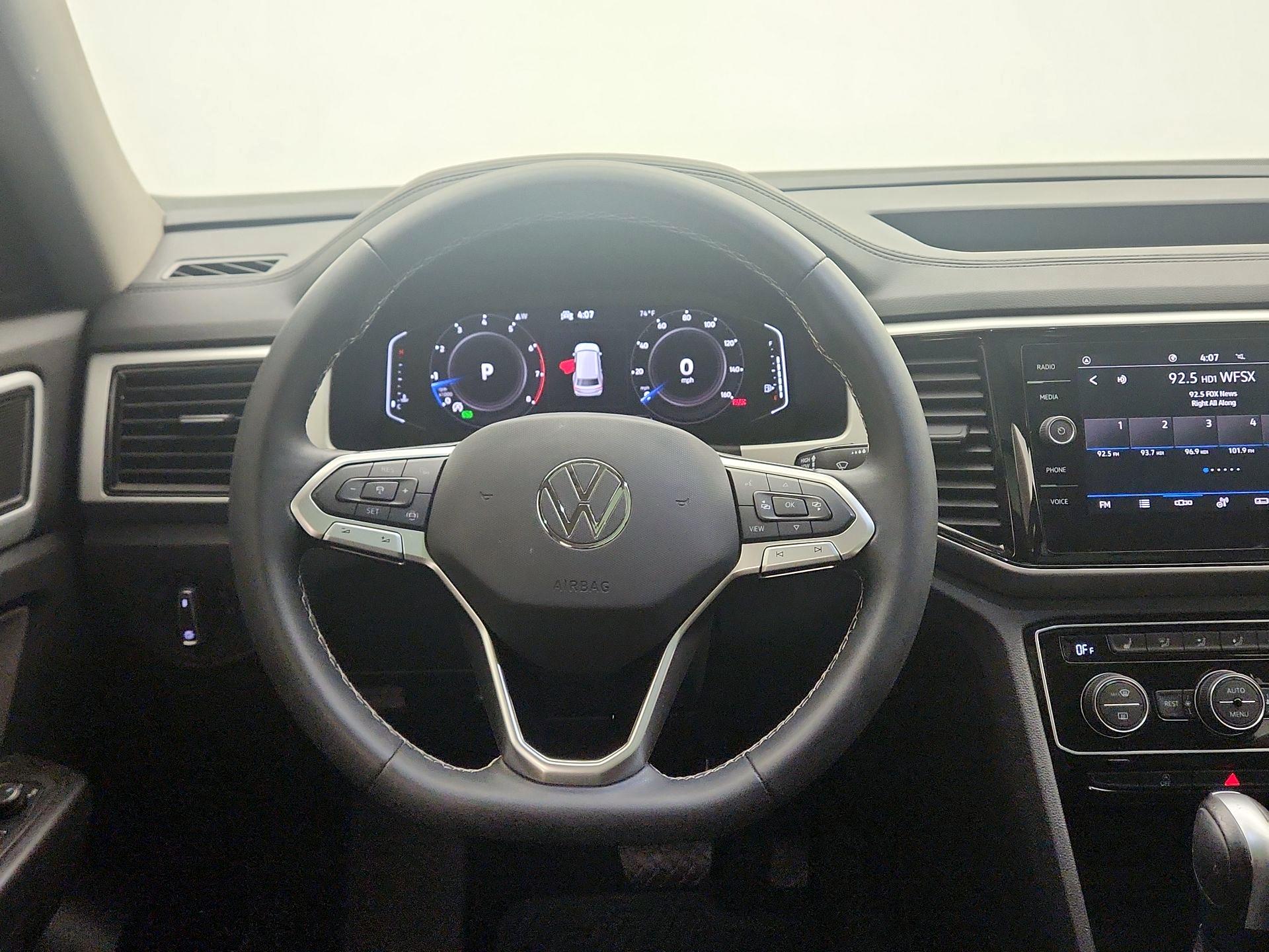 Thumbnail: 2023 Volkswagen Atlas - 10