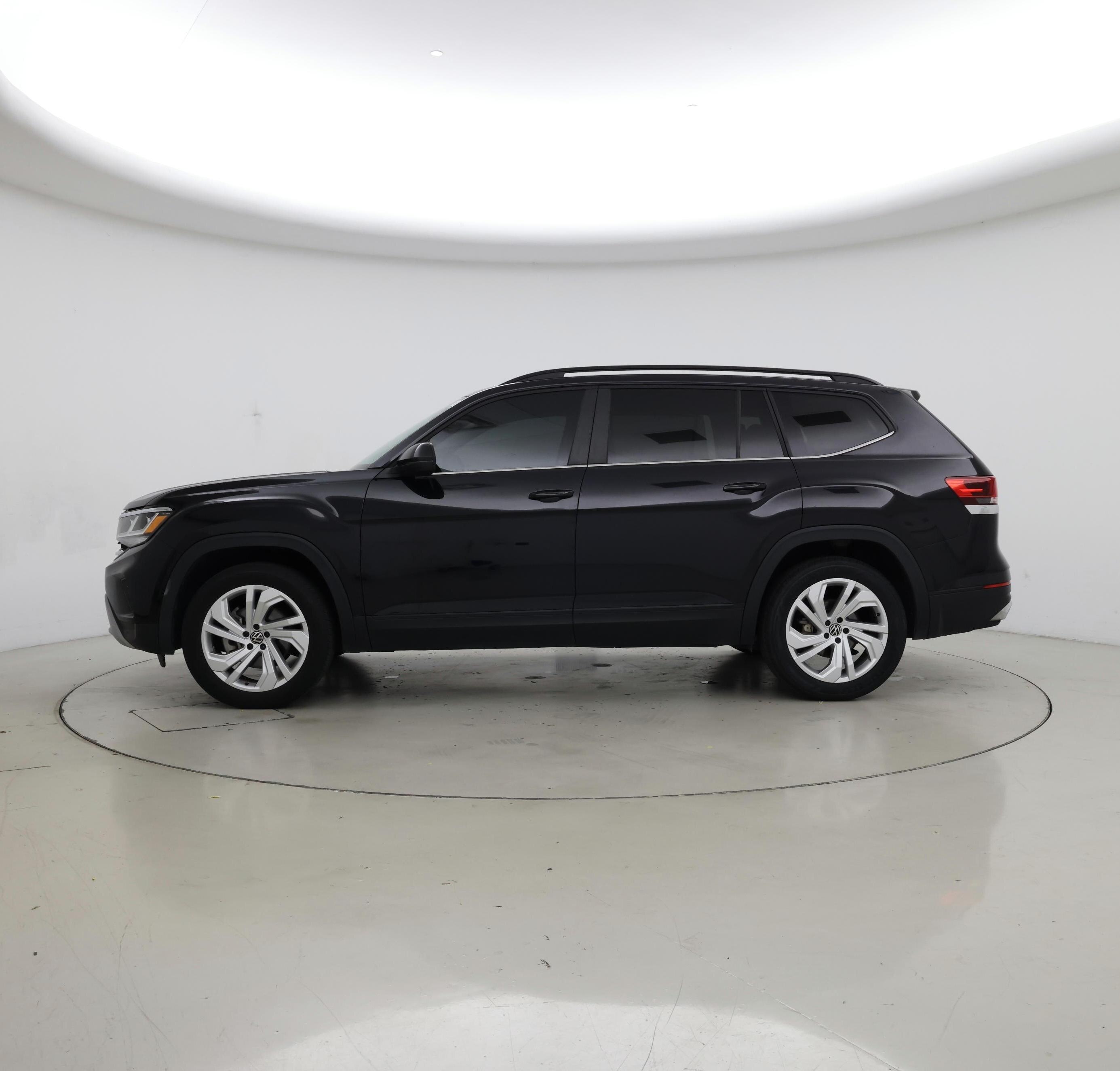 Thumbnail: 2023 Volkswagen Atlas - 3