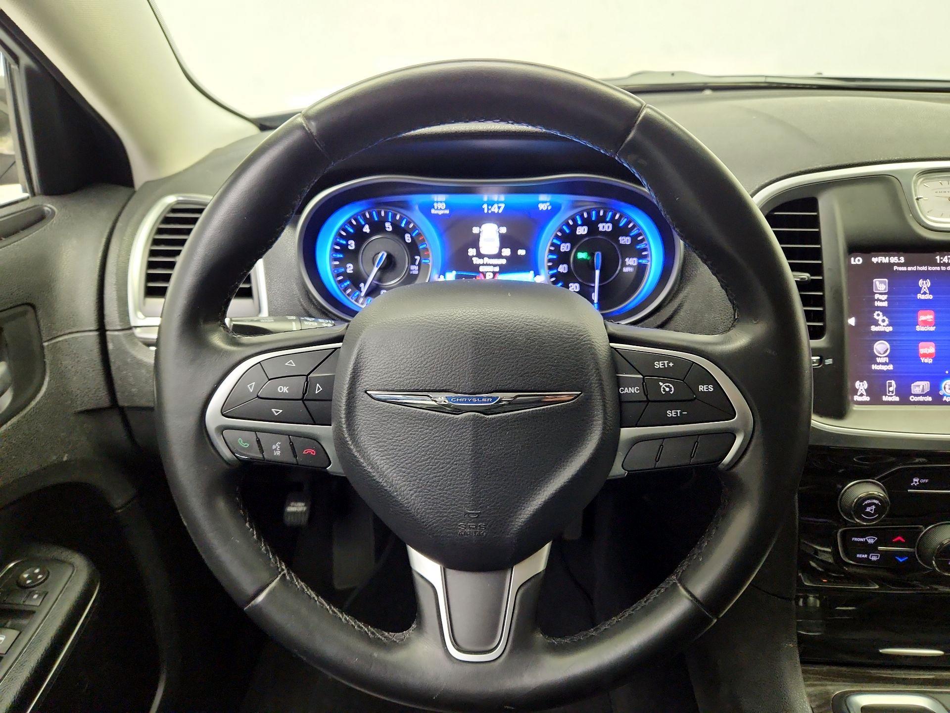 Thumbnail: 2016 Chrysler 300 - 10