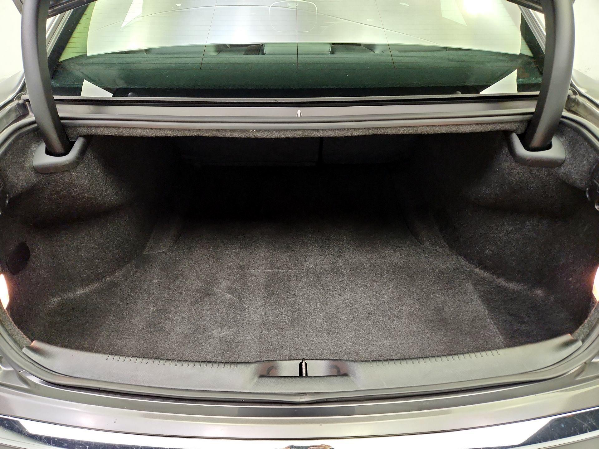 Thumbnail: 2016 Chrysler 300 - 20