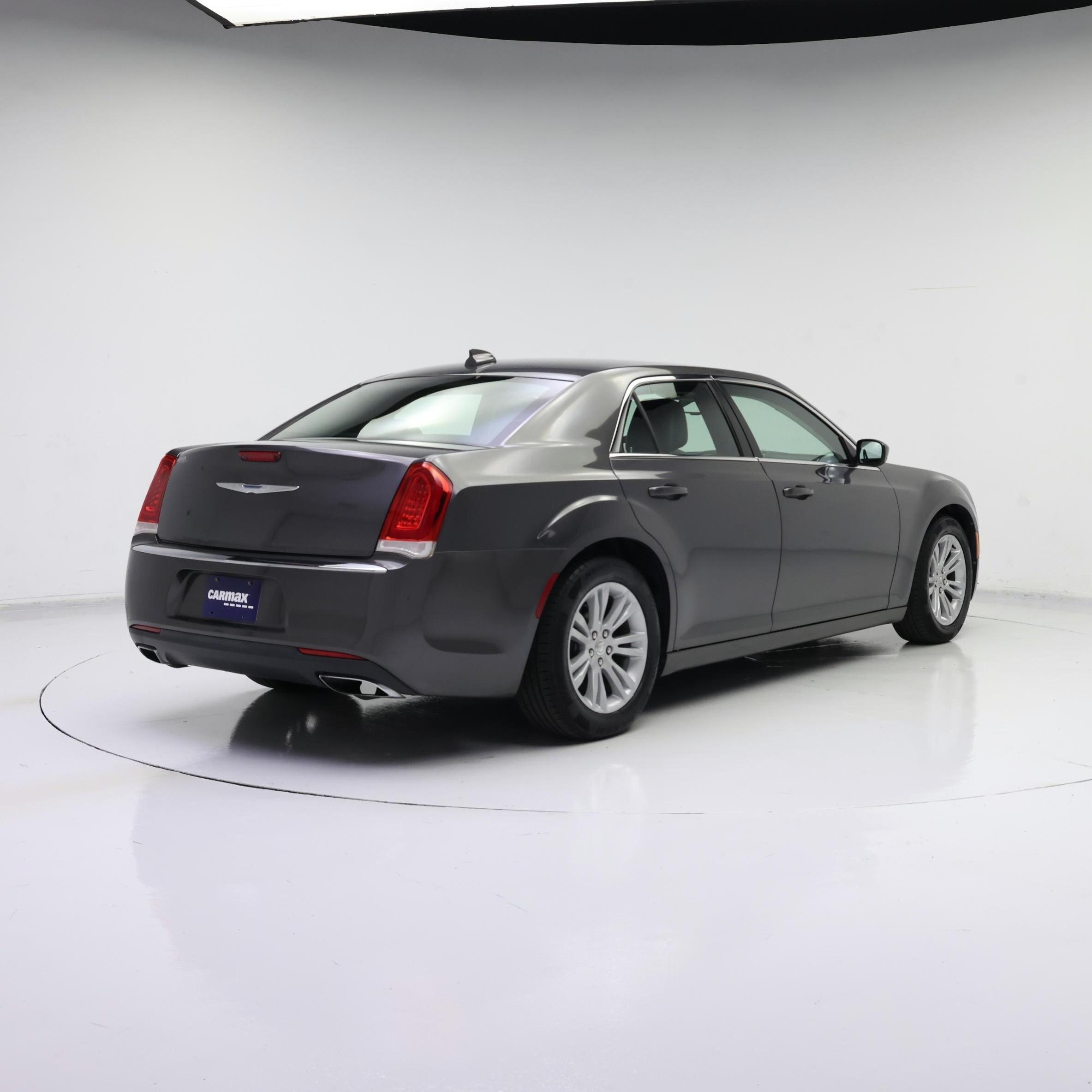 Thumbnail: 2016 Chrysler 300 - 8