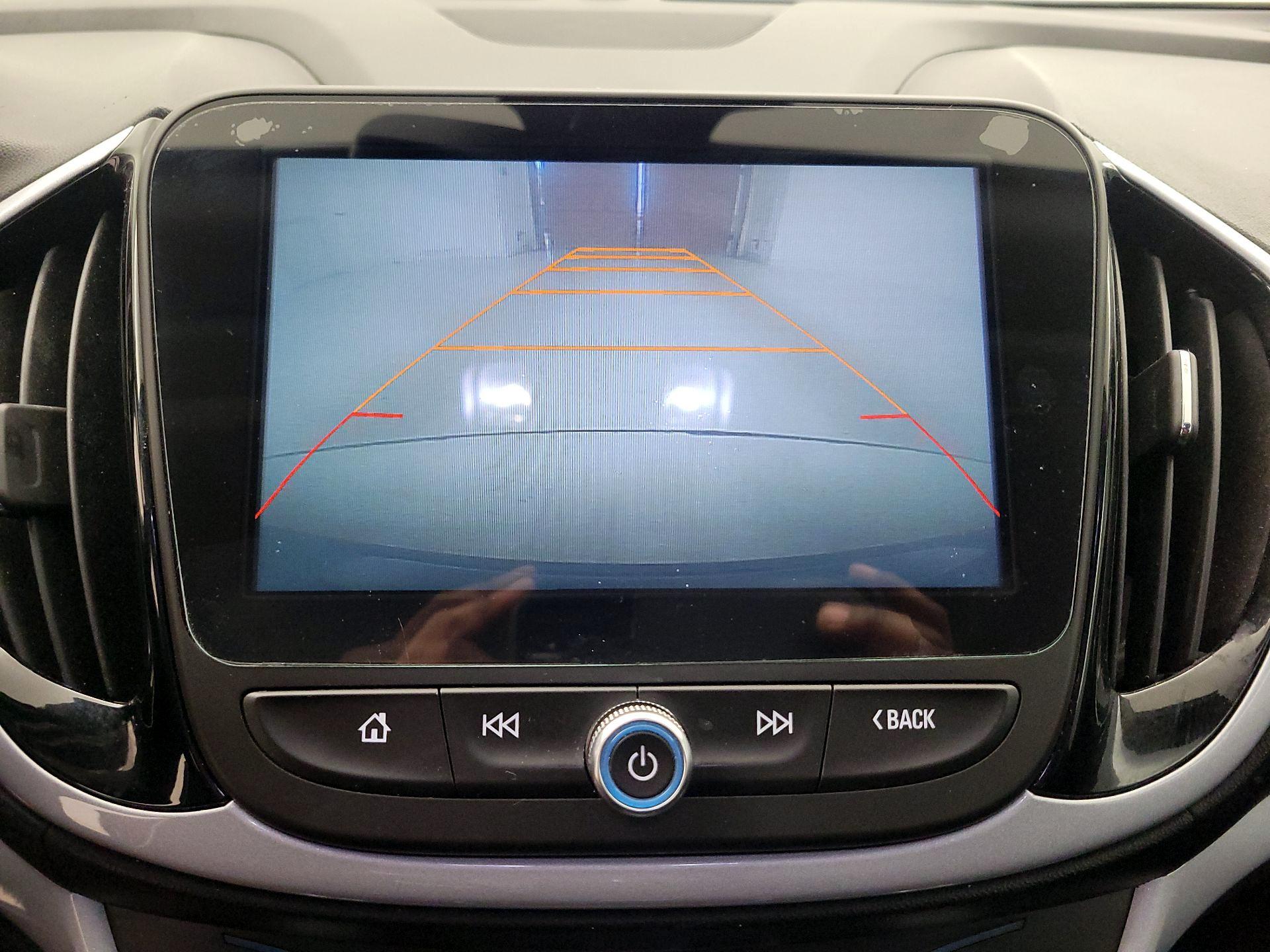 Thumbnail: 2017 Chevrolet Volt - 14