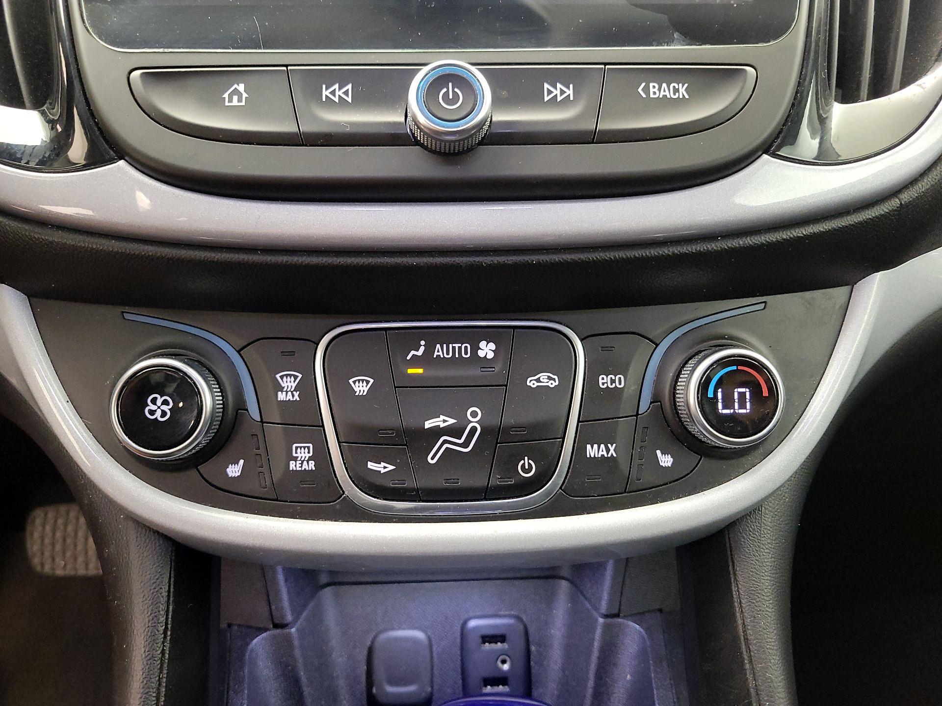 Thumbnail: 2017 Chevrolet Volt - 16