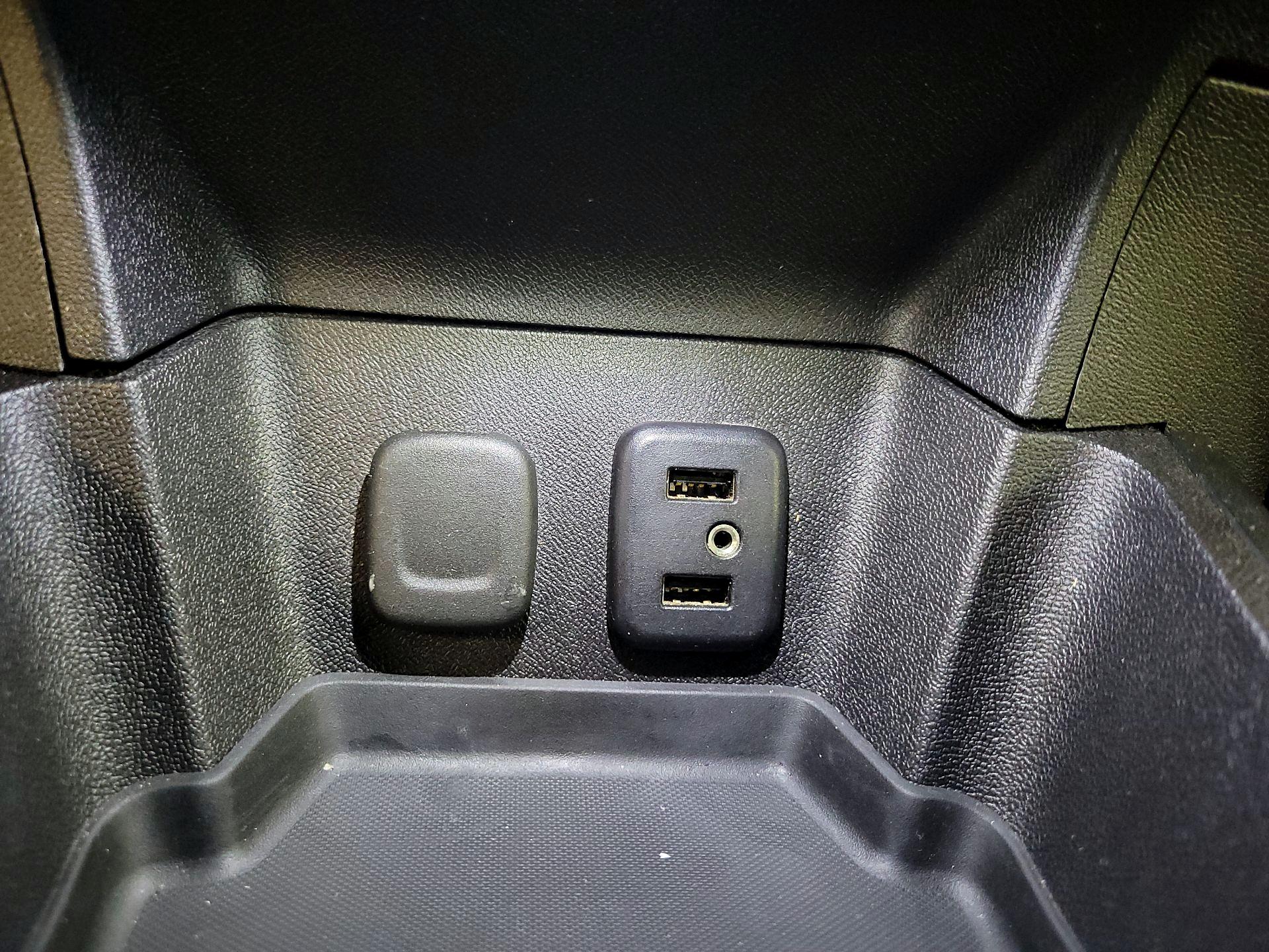 Thumbnail: 2017 Chevrolet Volt - 18