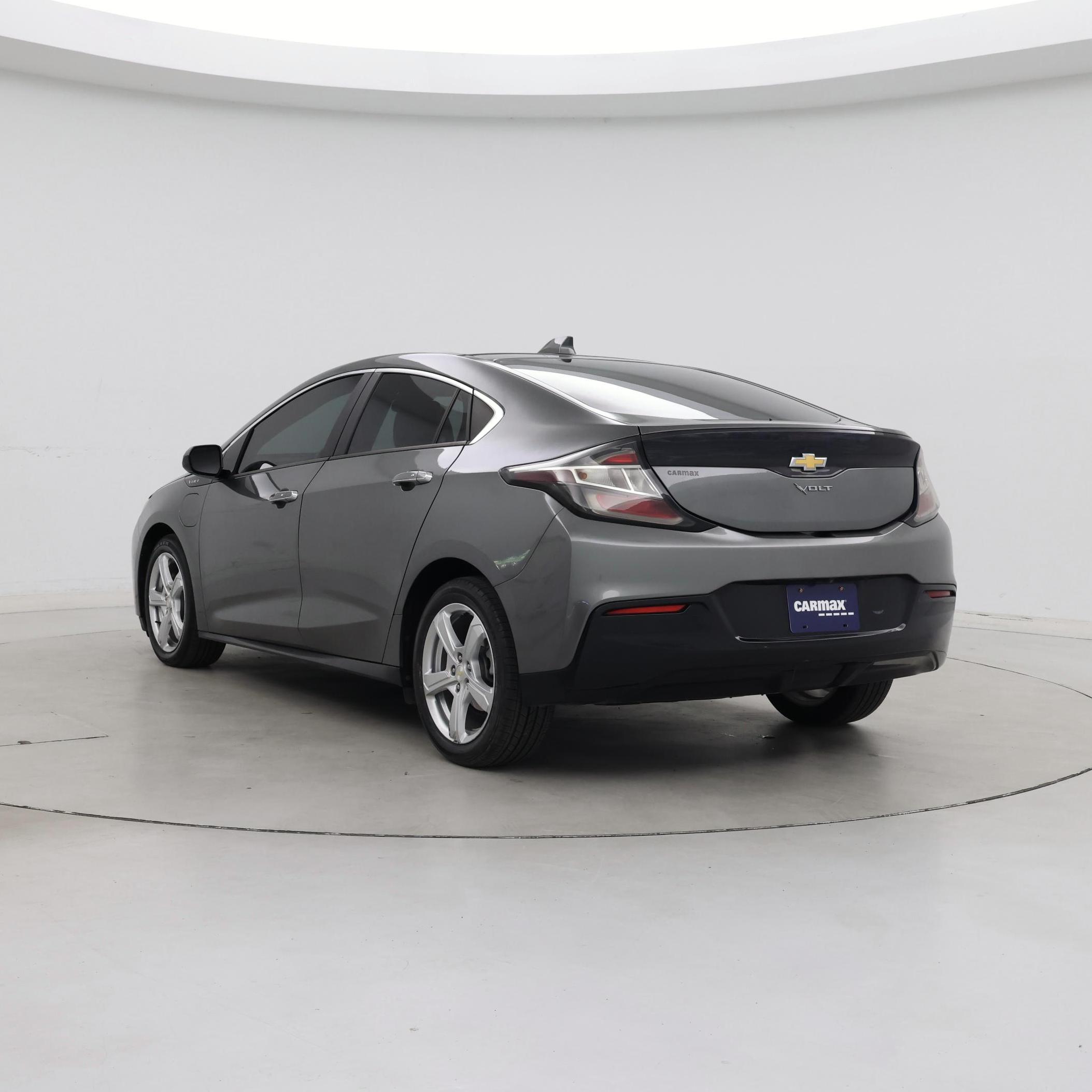 Thumbnail: 2017 Chevrolet Volt - 2