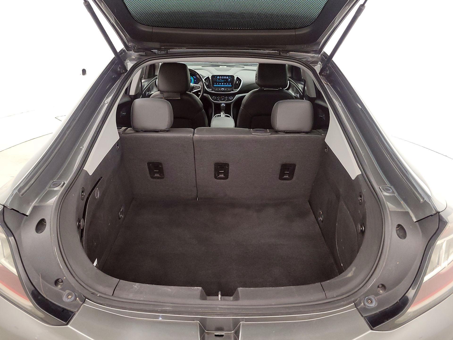 Thumbnail: 2017 Chevrolet Volt - 20