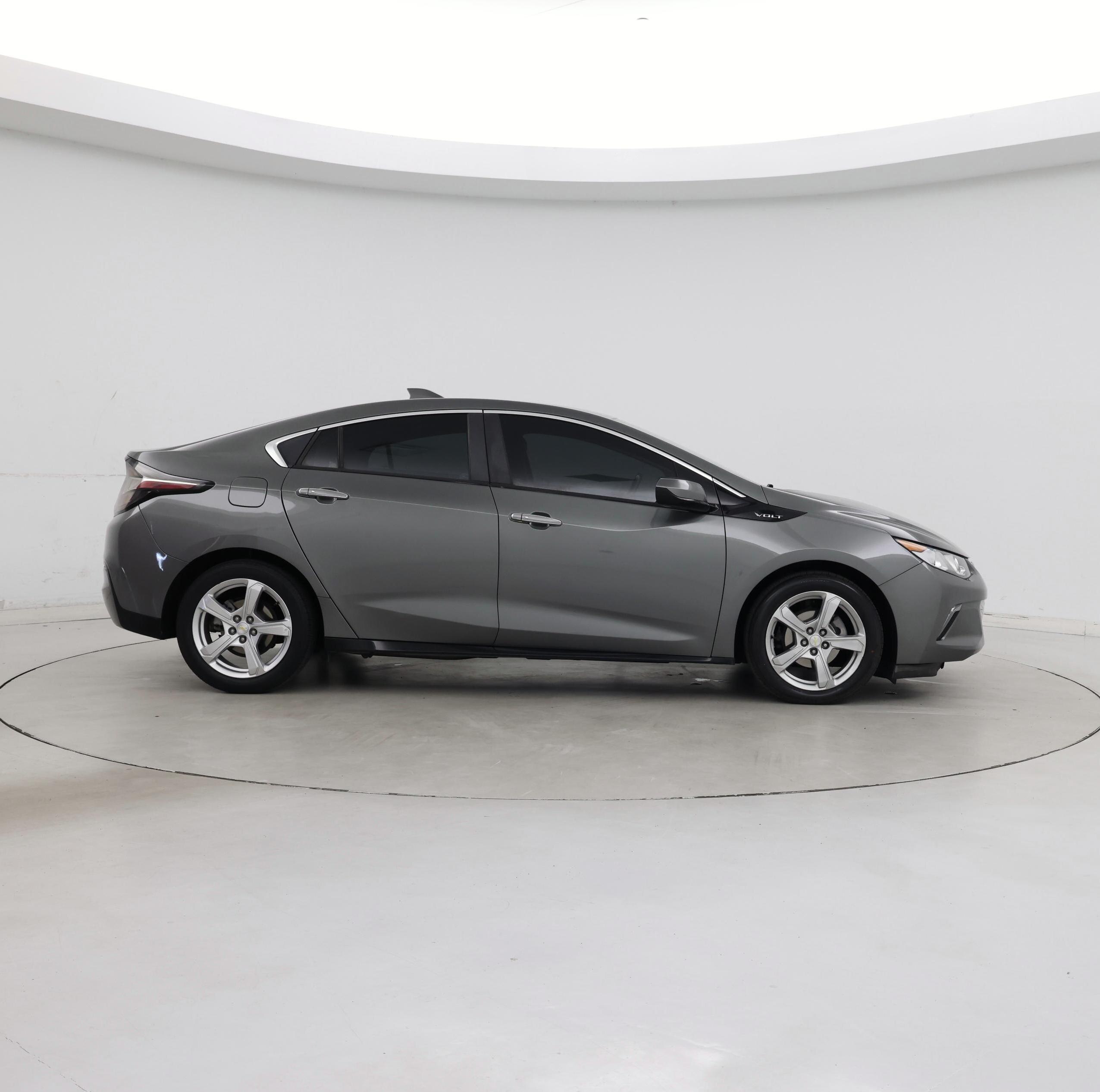 Thumbnail: 2017 Chevrolet Volt - 7