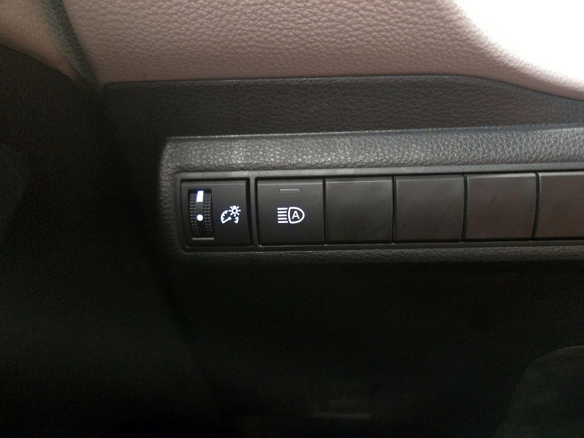 Thumbnail: 2023 Toyota Corolla - 13