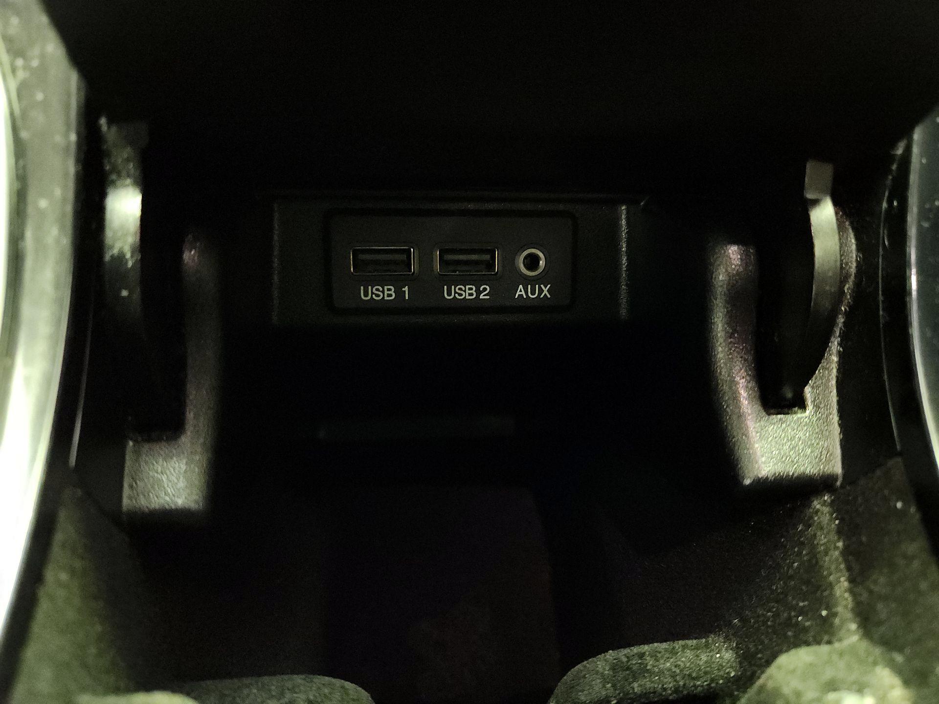 Thumbnail: 2017 Nissan Maxima - 19