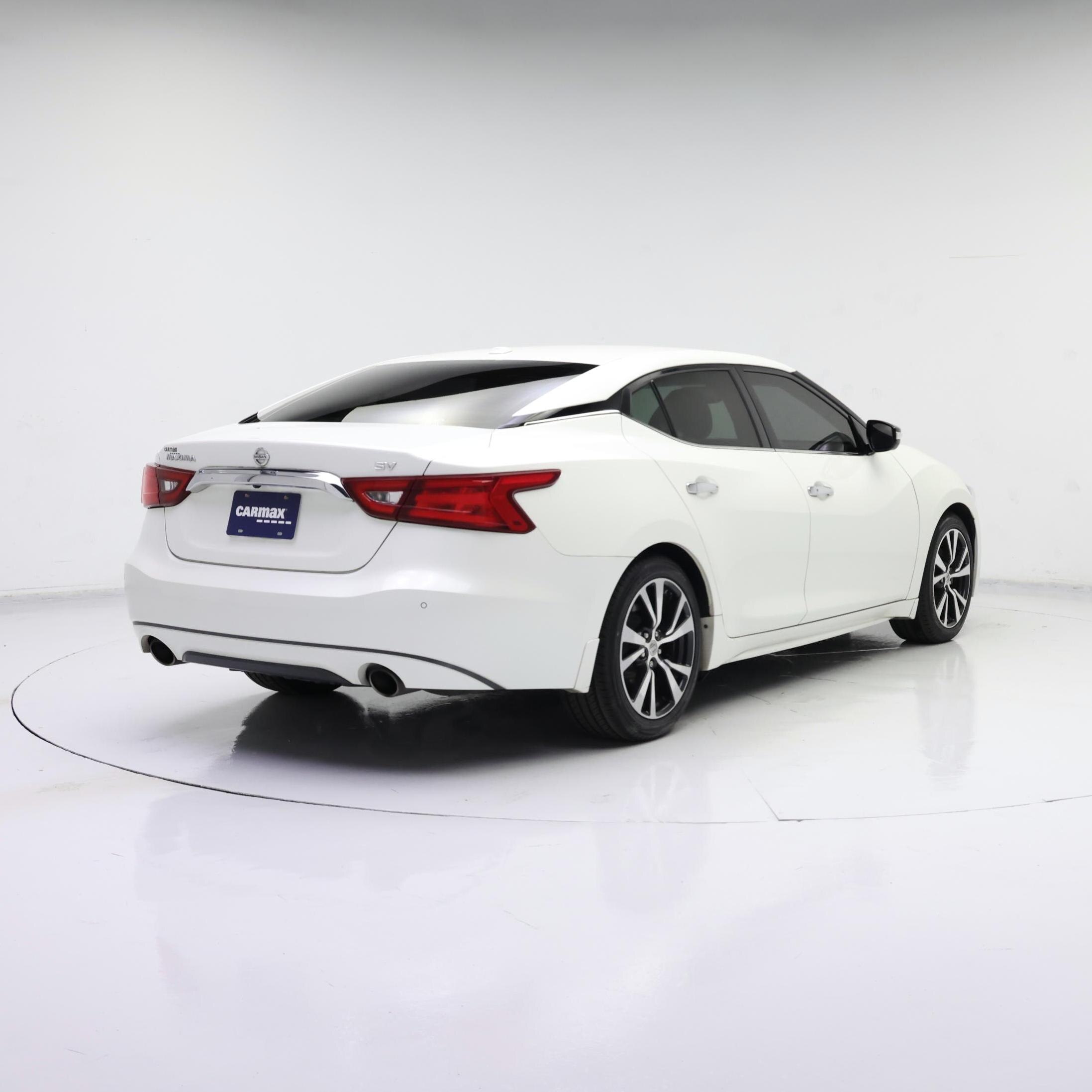 Thumbnail: 2017 Nissan Maxima - 8