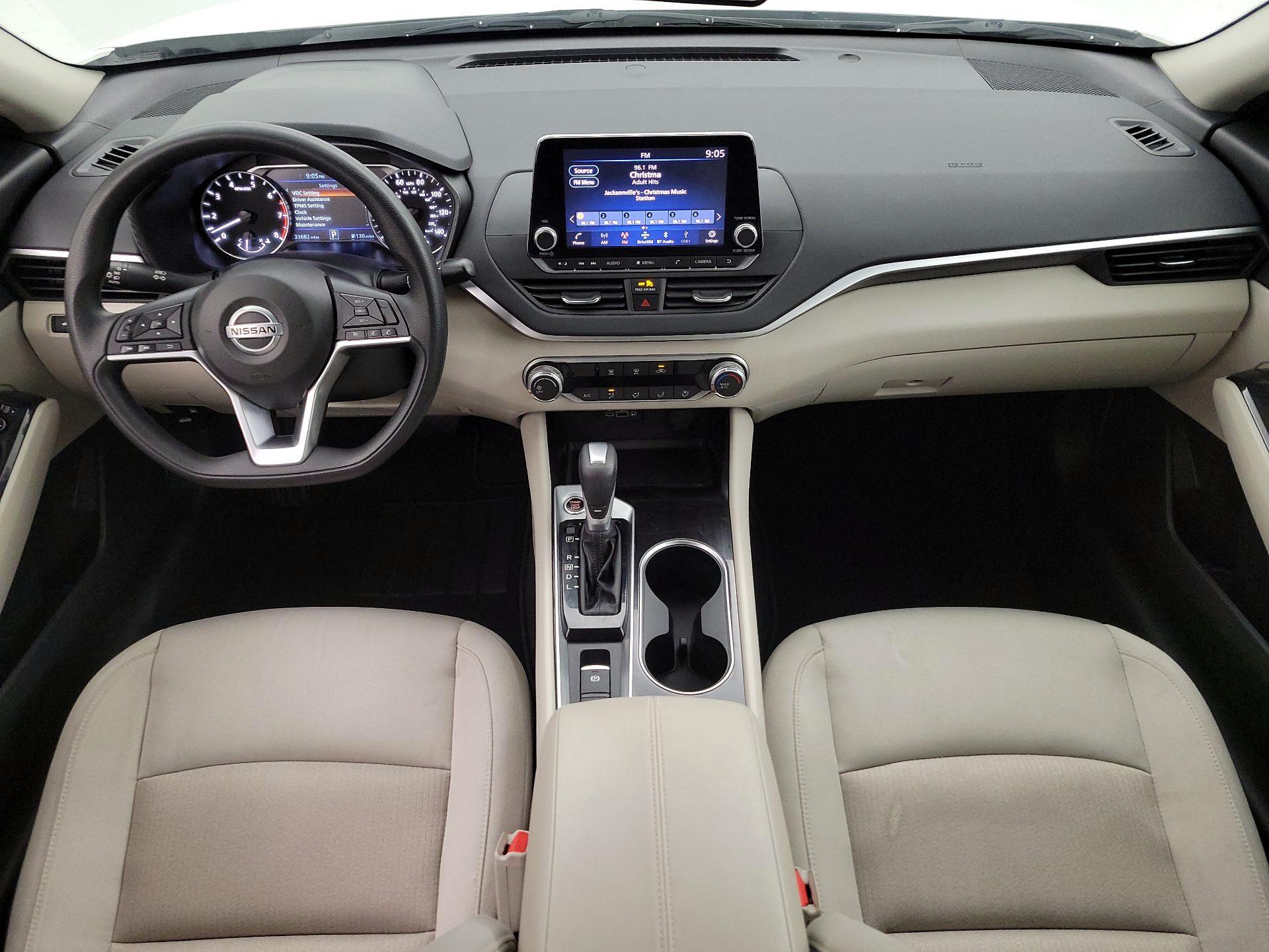 Thumbnail: 2021 Nissan Altima - 9