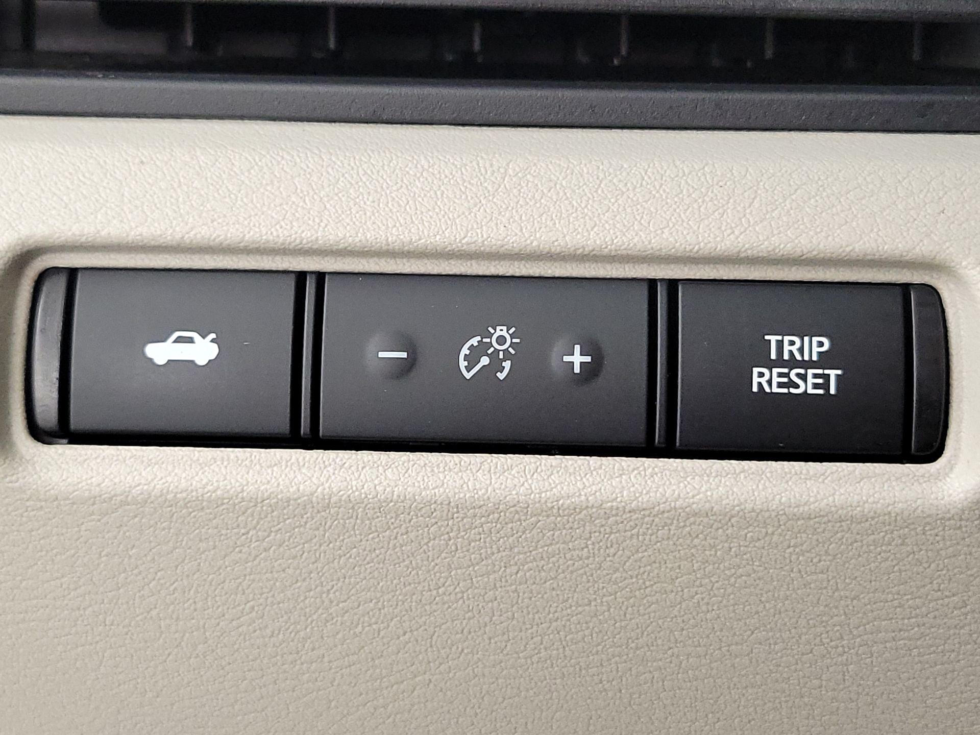 Thumbnail: 2021 Nissan Altima - 13