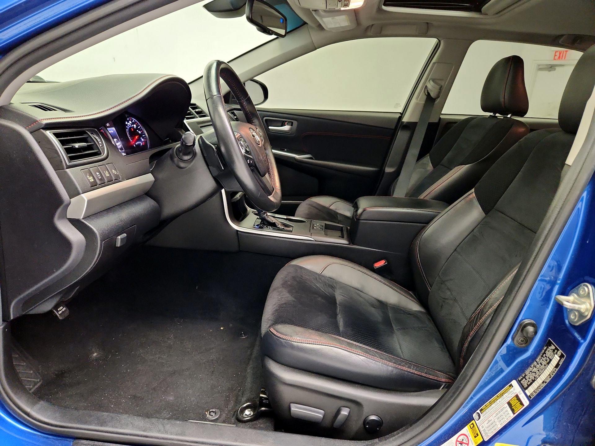 Thumbnail: 2017 Toyota Camry - 11