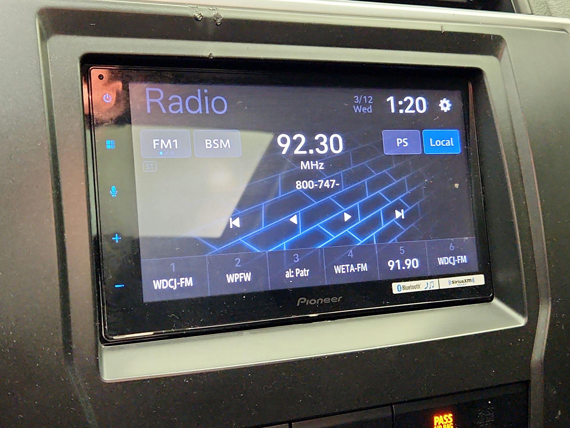 Thumbnail: 2017 Toyota Camry - 15