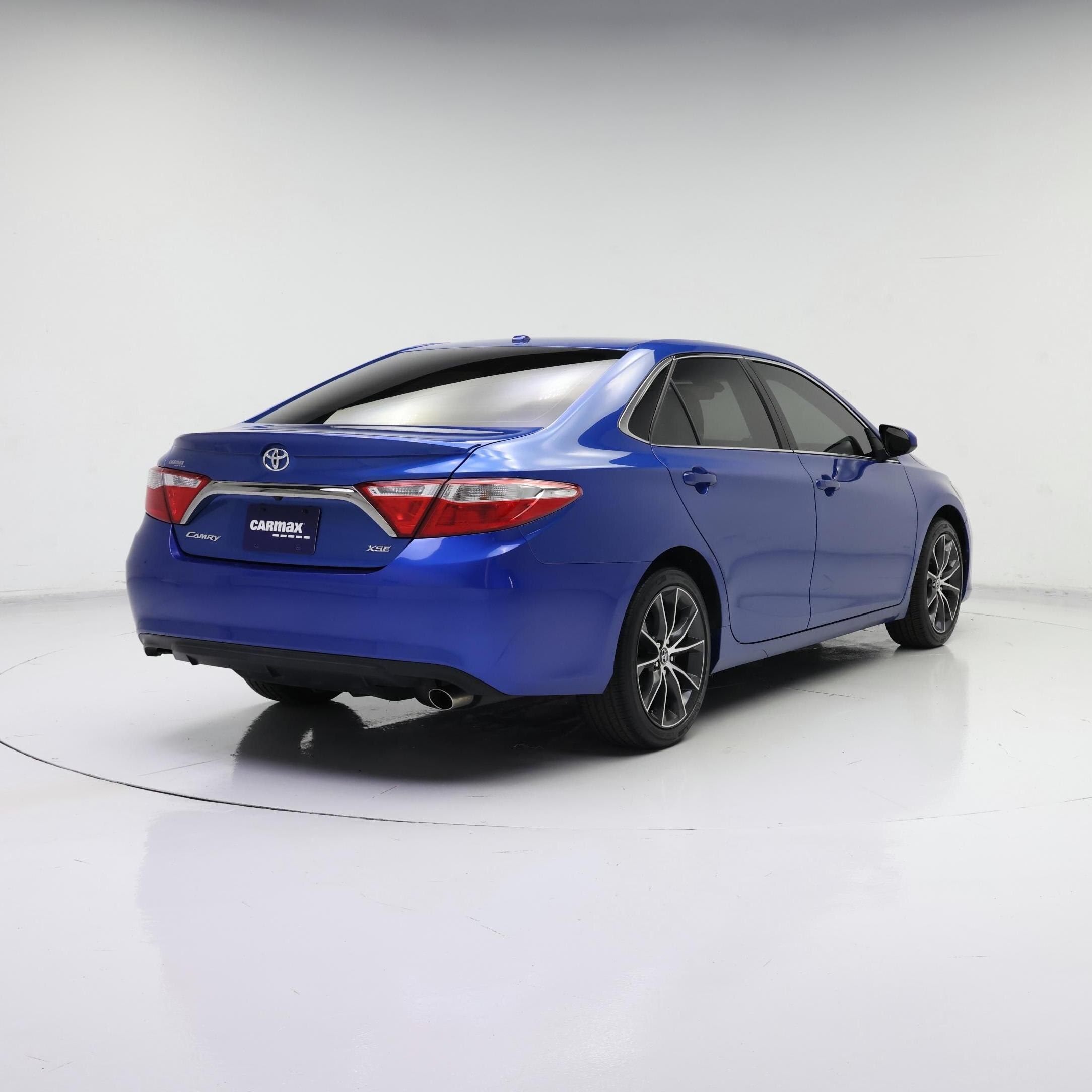 Thumbnail: 2017 Toyota Camry - 8