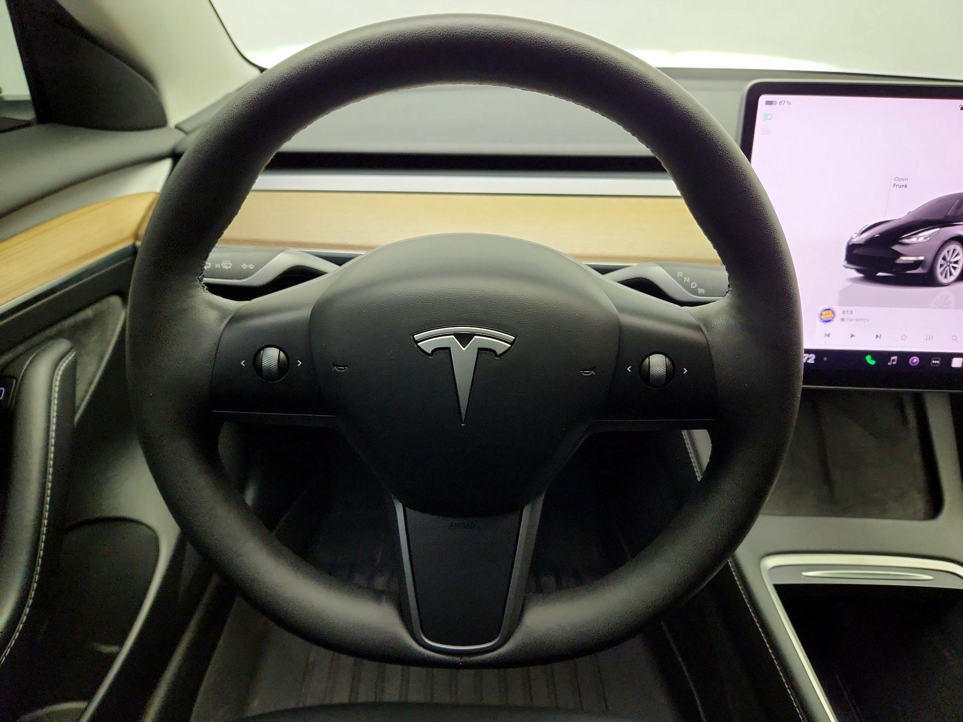 Thumbnail: 2023 Tesla Model 3 - 10