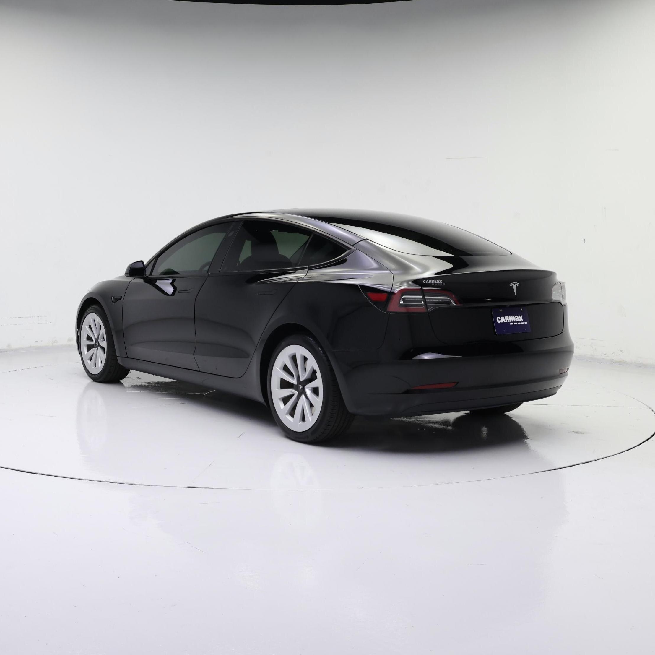 Thumbnail: 2023 Tesla Model 3 - 2