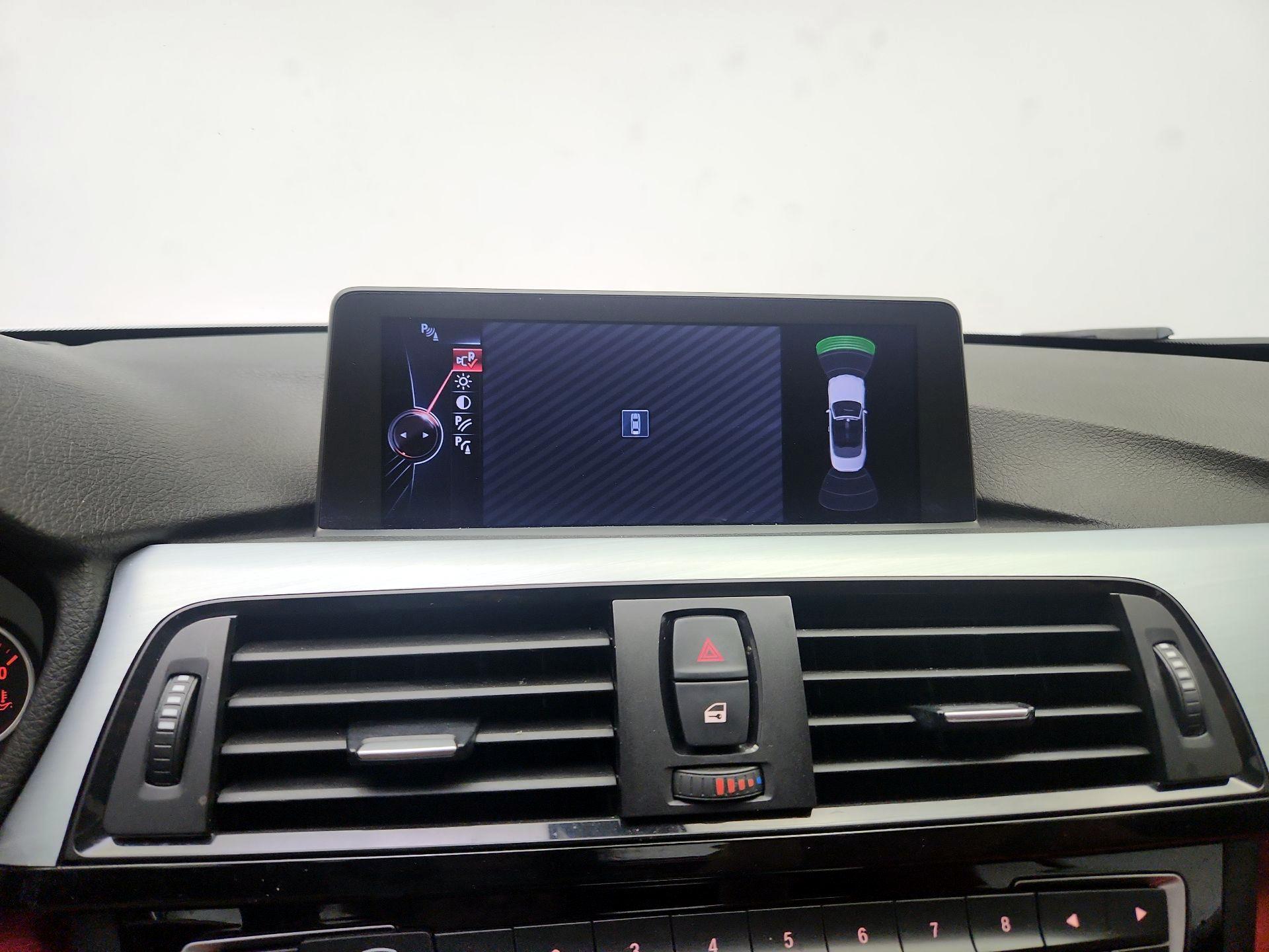 Thumbnail: 2015 BMW 4 Series - 15