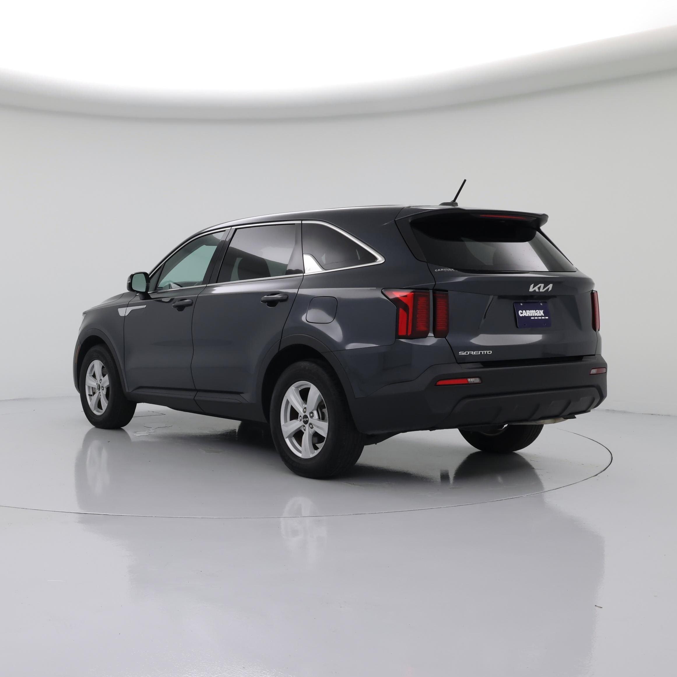 Thumbnail: 2023 Kia Sorento - 2