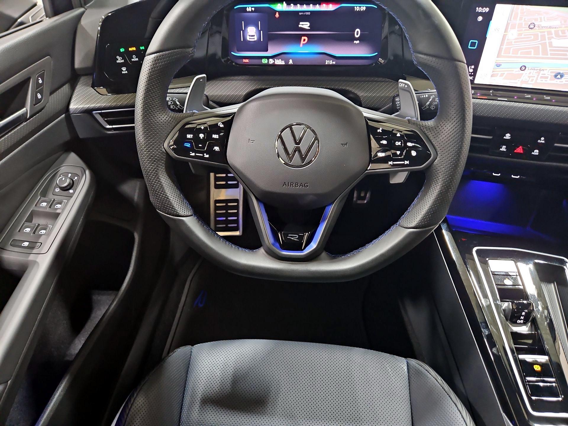 Thumbnail: 2024 Volkswagen Golf - 10