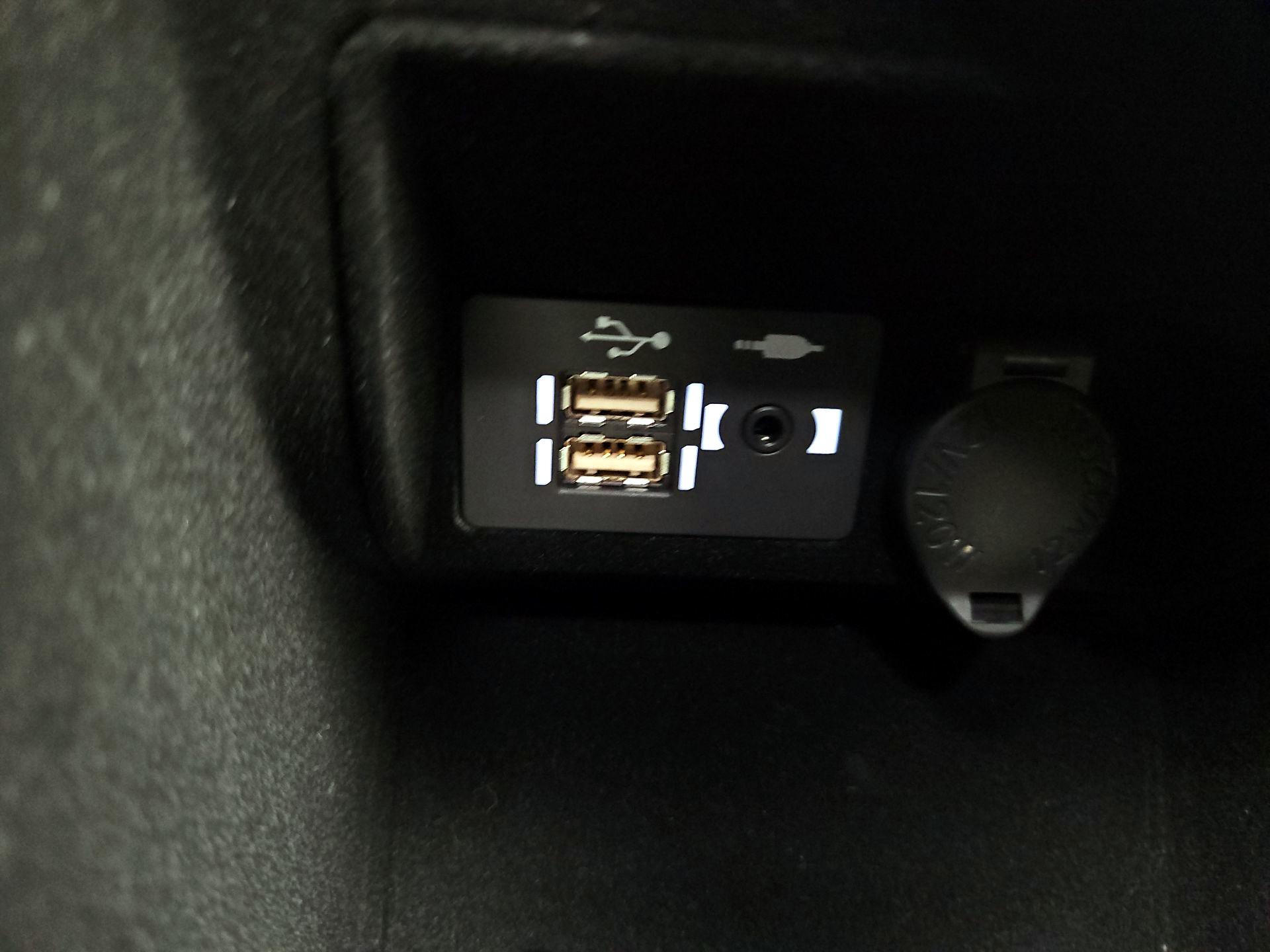 Thumbnail: 2024 Lexus IS - 18