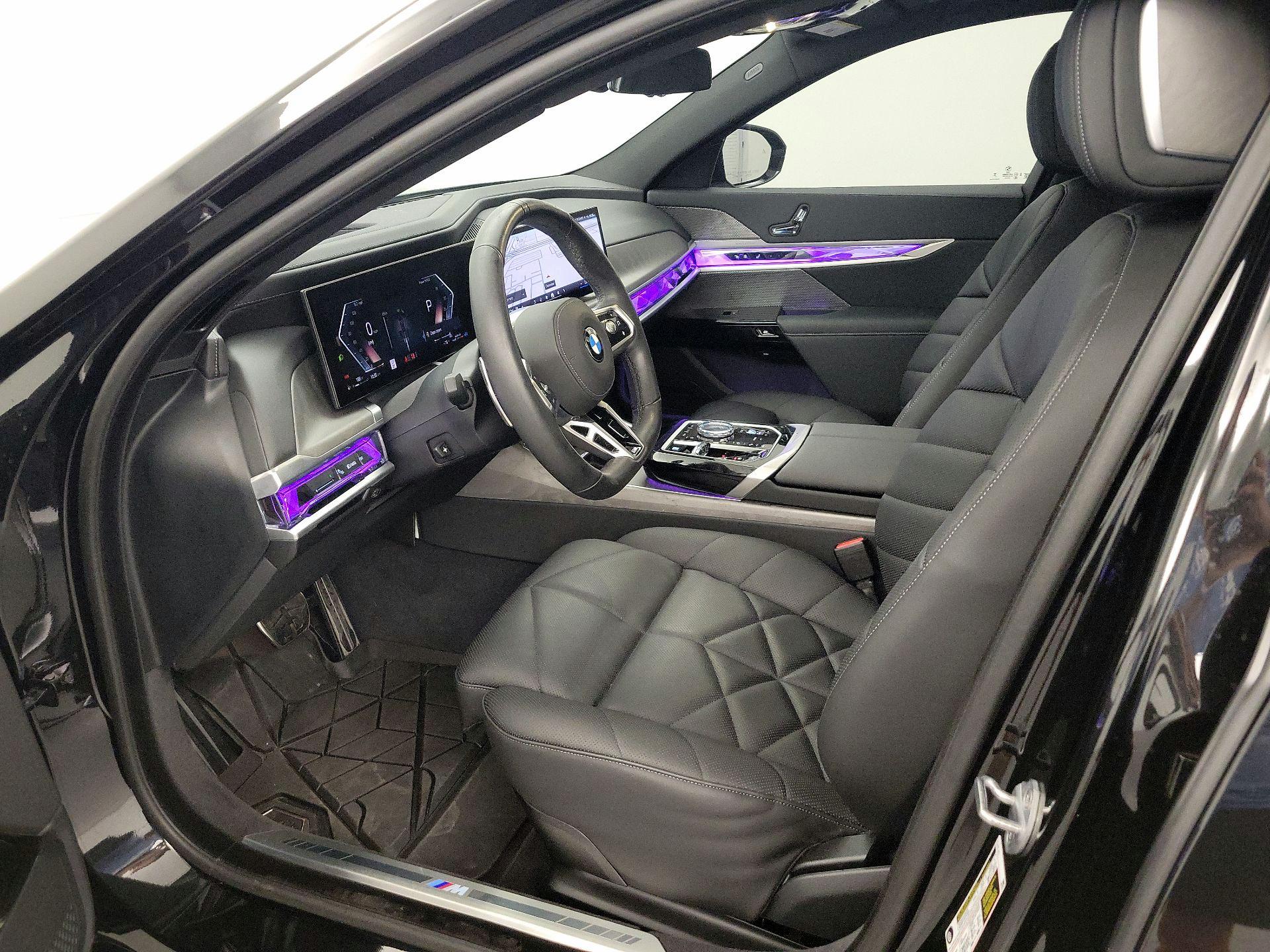 Thumbnail: 2025 BMW 7 Series - 11