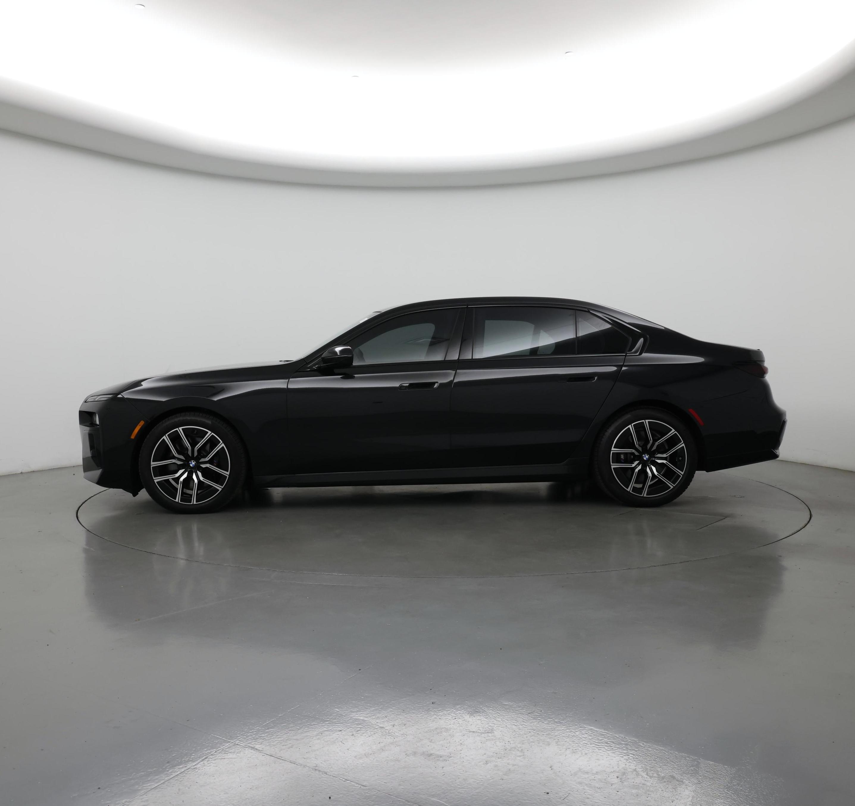 Thumbnail: 2025 BMW 7 Series - 3