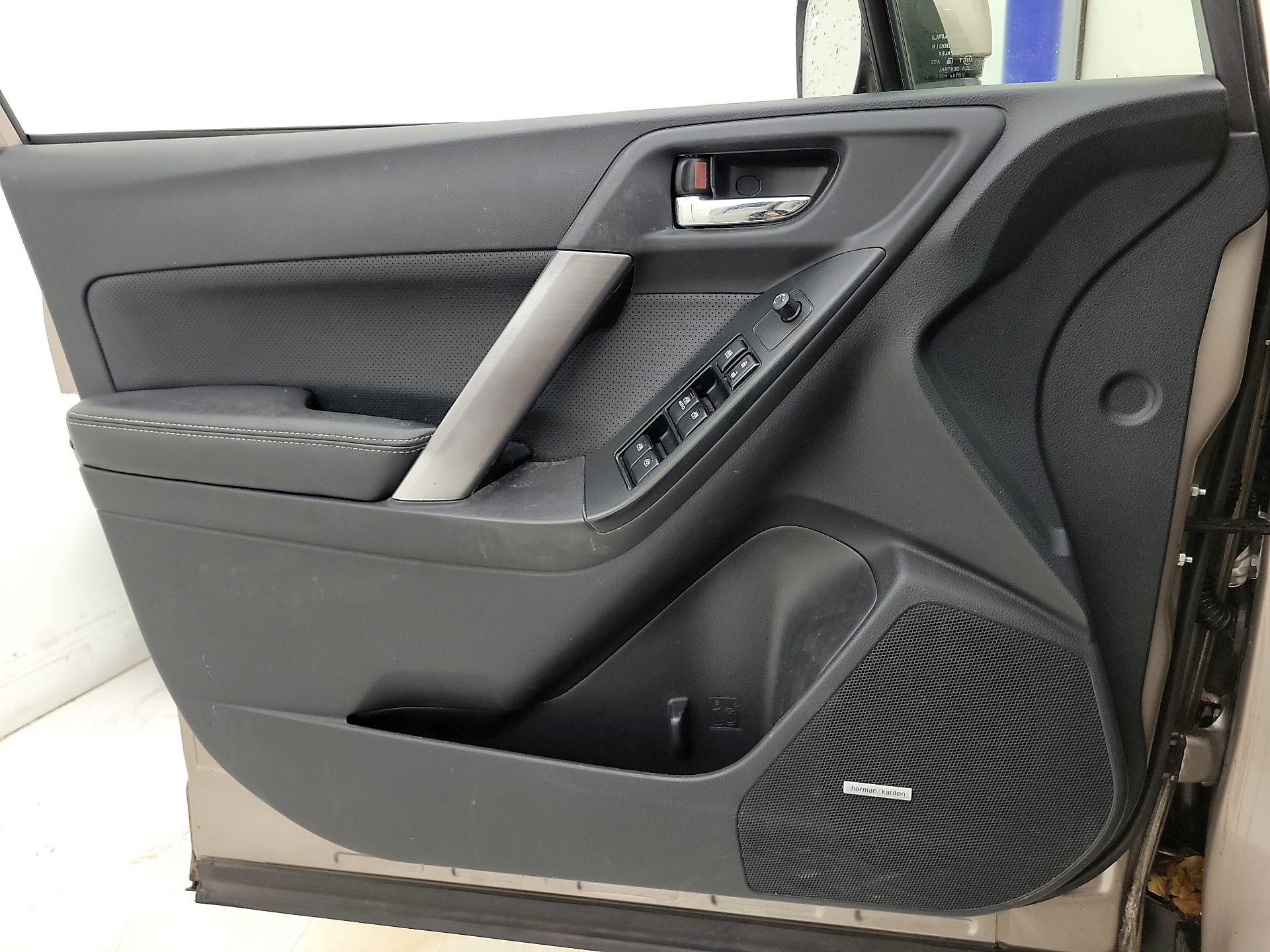 Thumbnail: 2015 Subaru Forester - 12