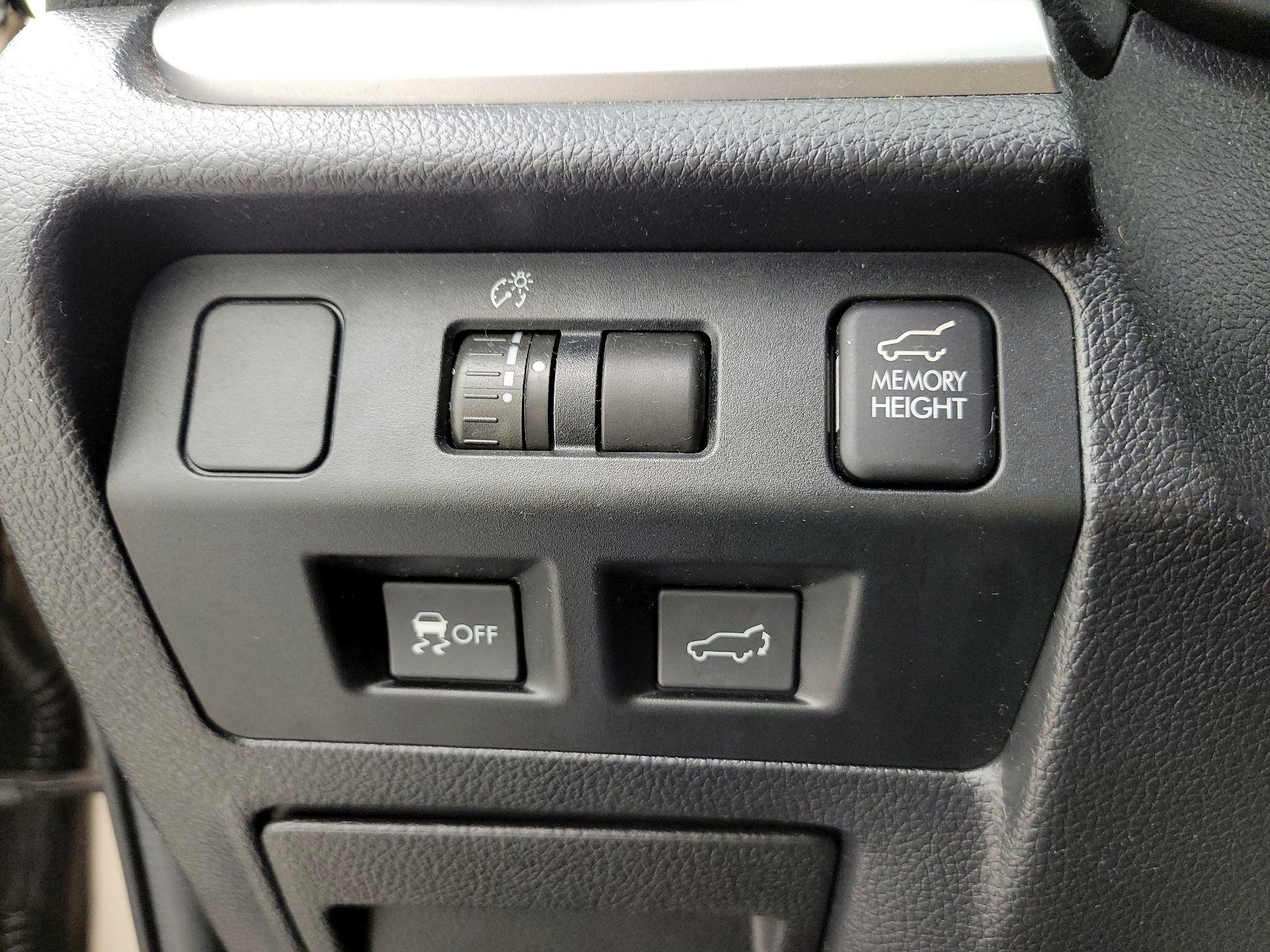 Thumbnail: 2015 Subaru Forester - 13