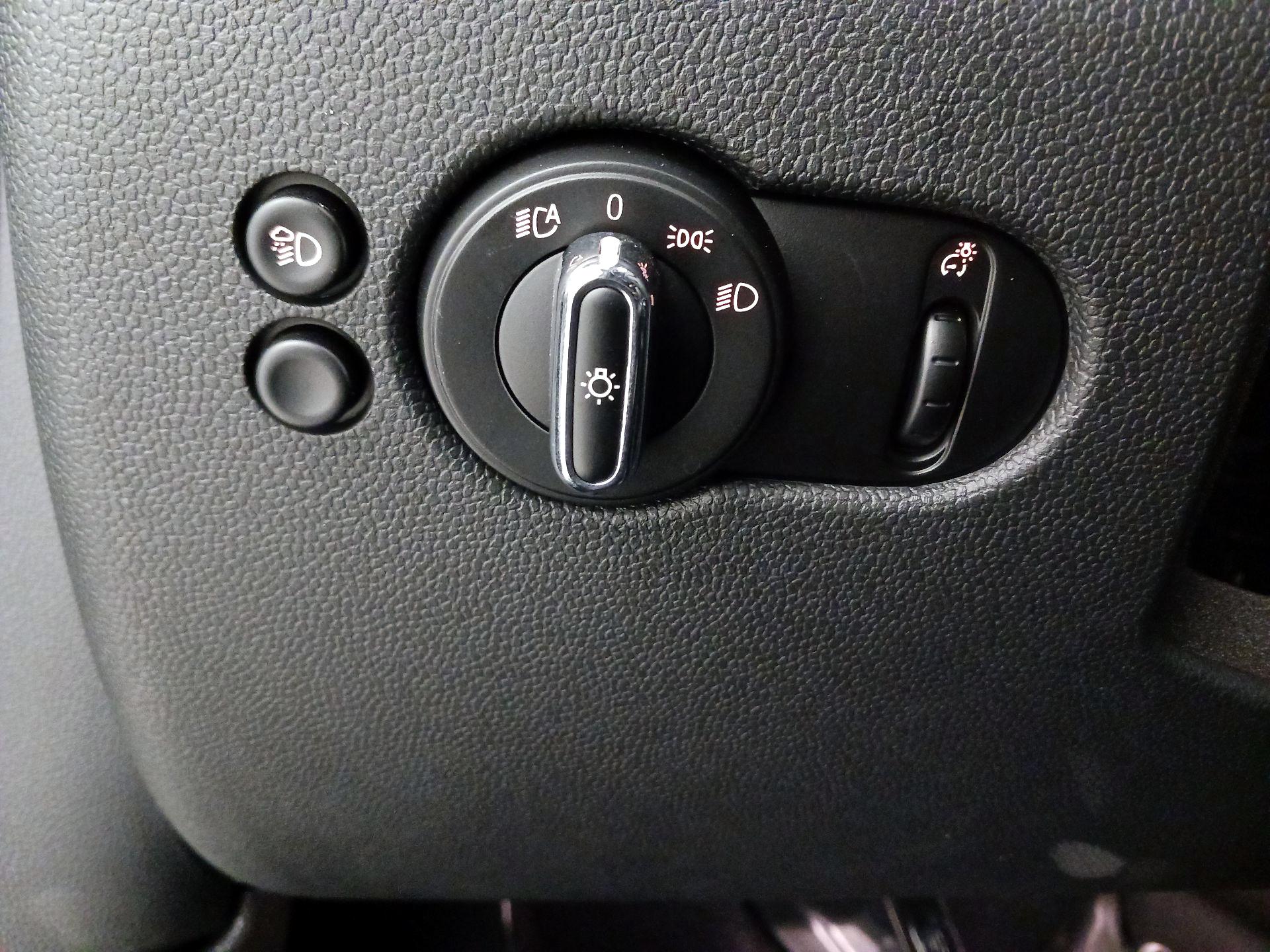 Thumbnail: 2023 MINI Cooper Hardtop - 13