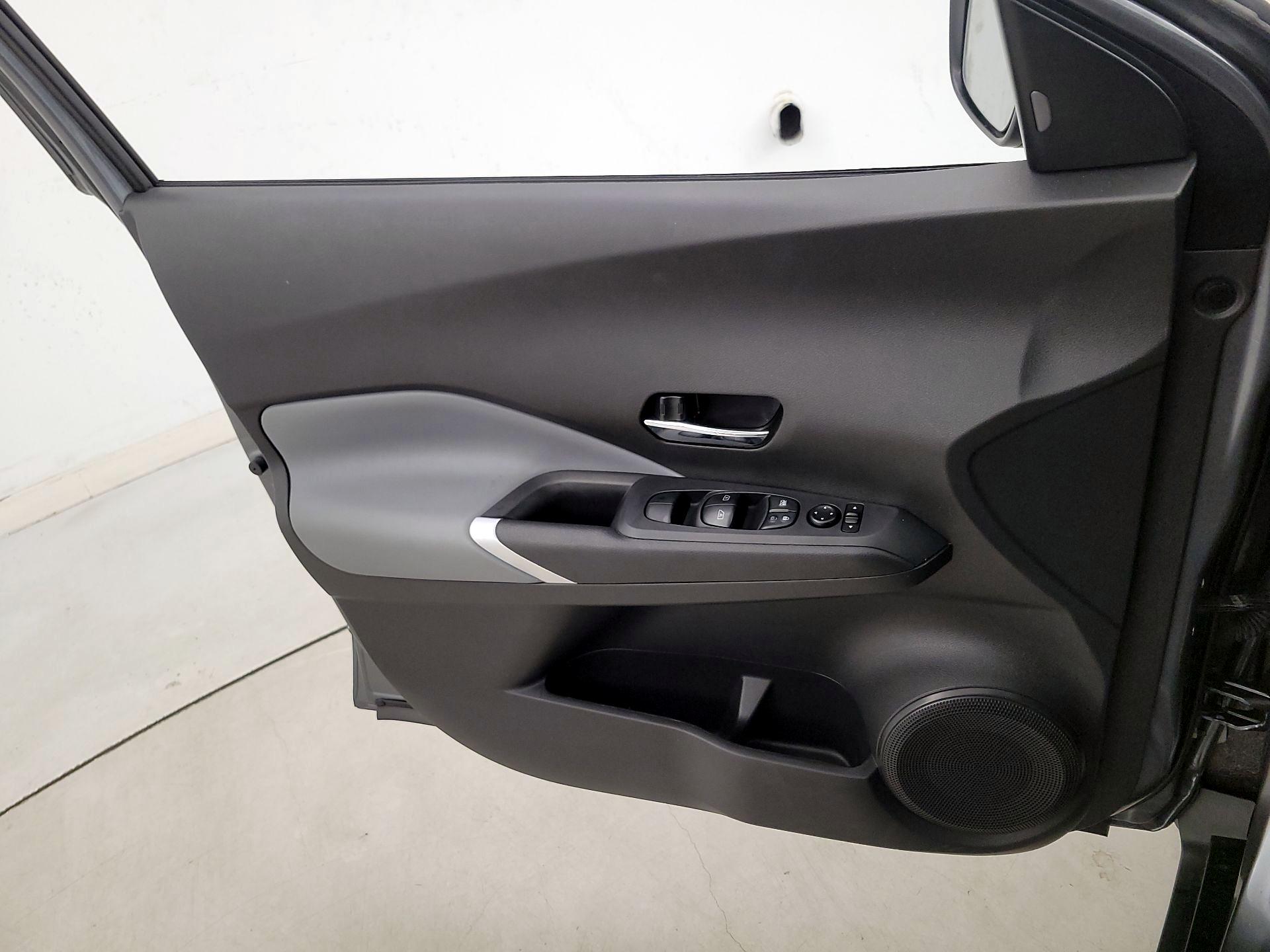 Thumbnail: 2023 Nissan Kicks - 12