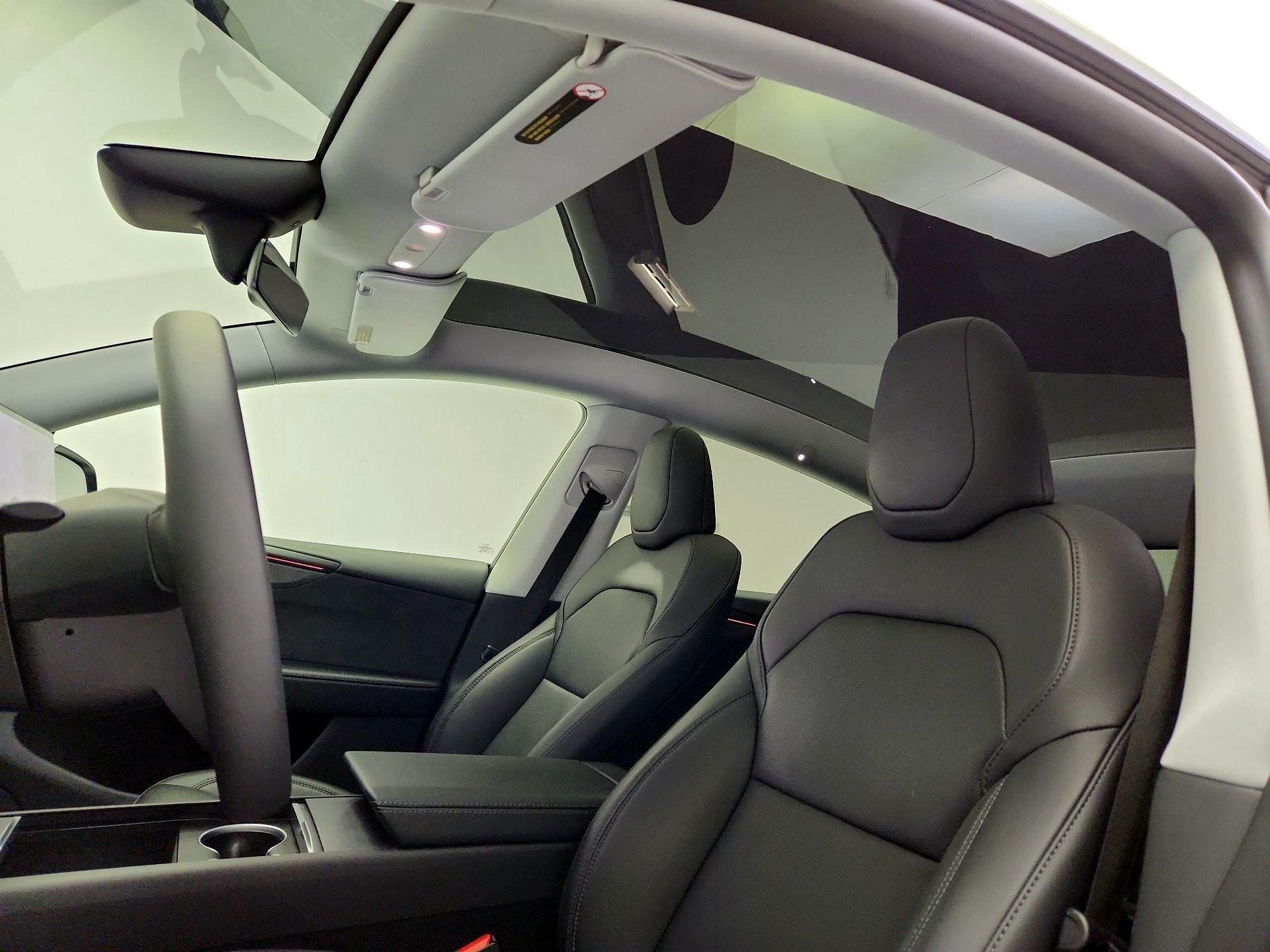 Thumbnail: 2026 Tesla Model Y - 20