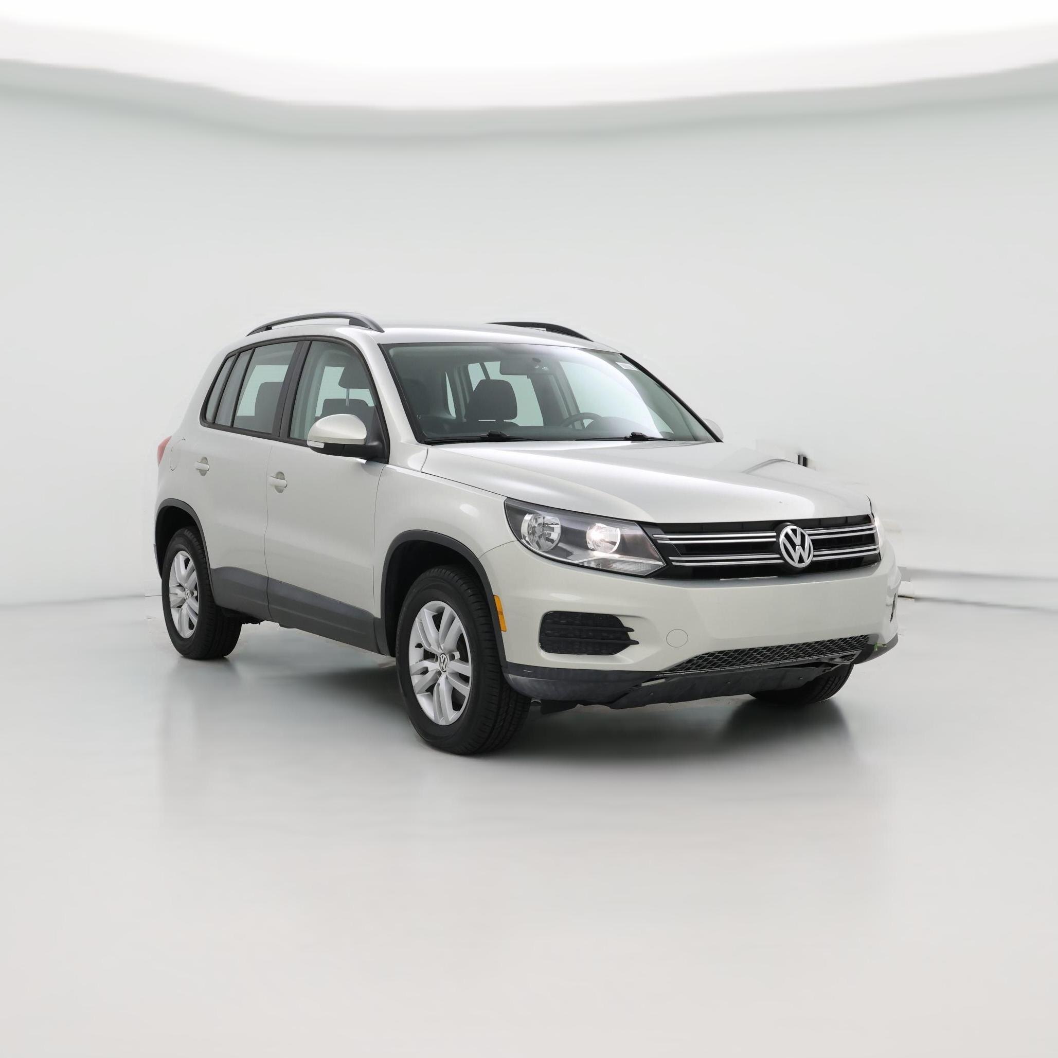 Thumbnail: 2015 Volkswagen Tiguan - 1