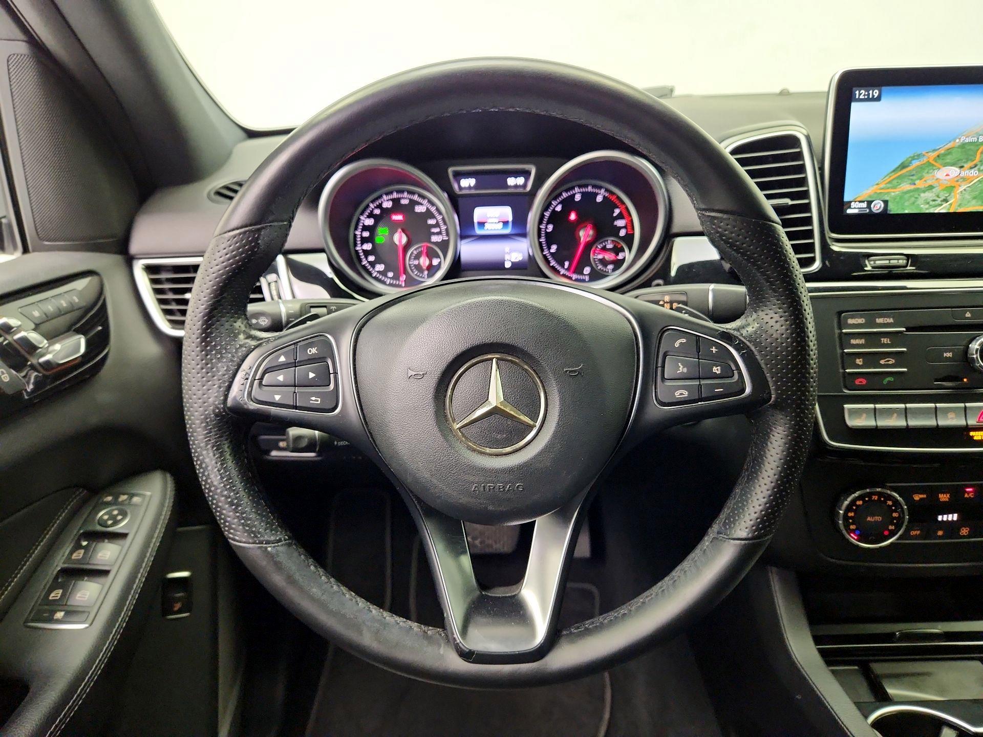 Thumbnail: 2016 Mercedes-Benz GLE - 10