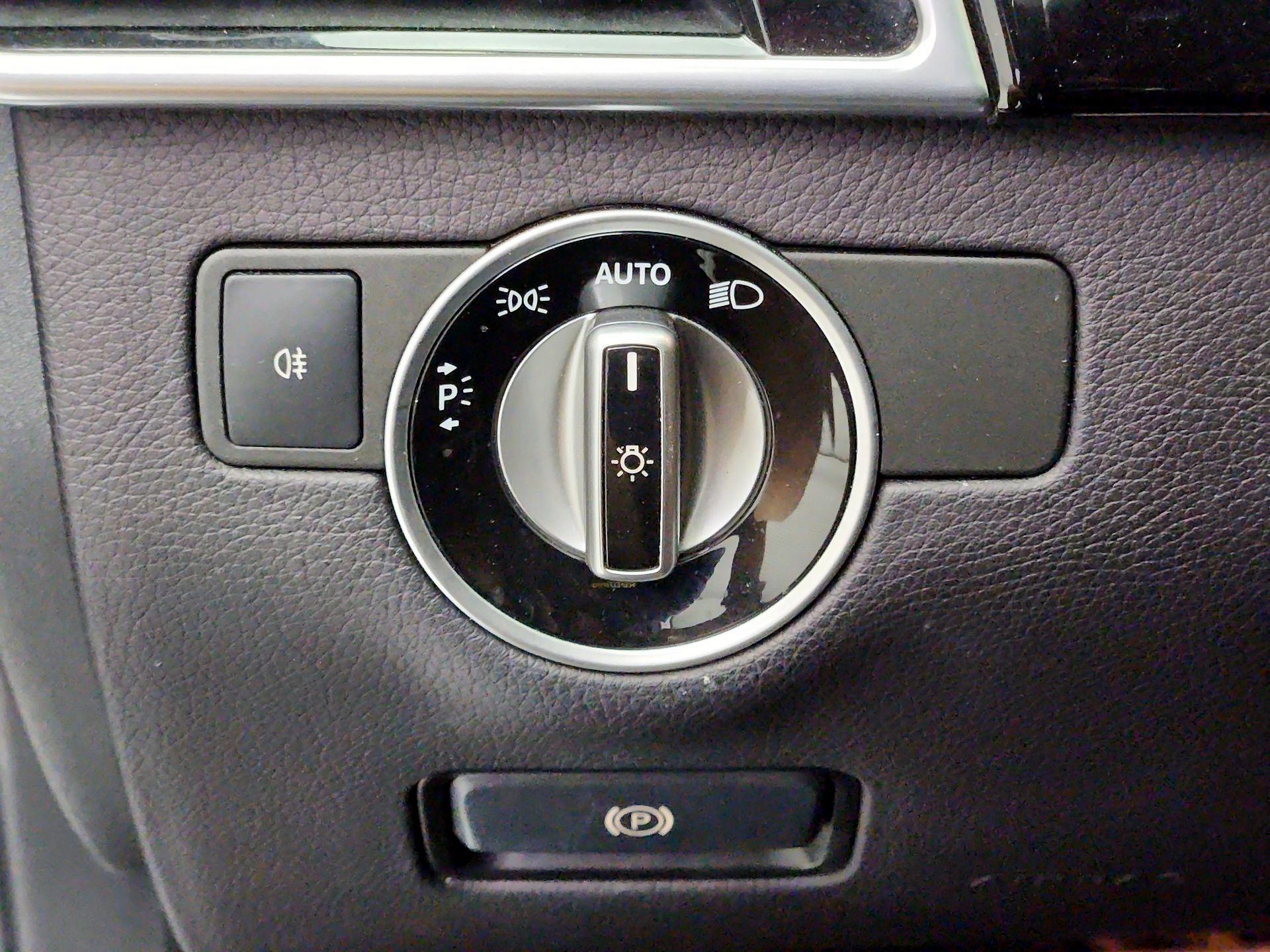 Thumbnail: 2016 Mercedes-Benz GLE - 13