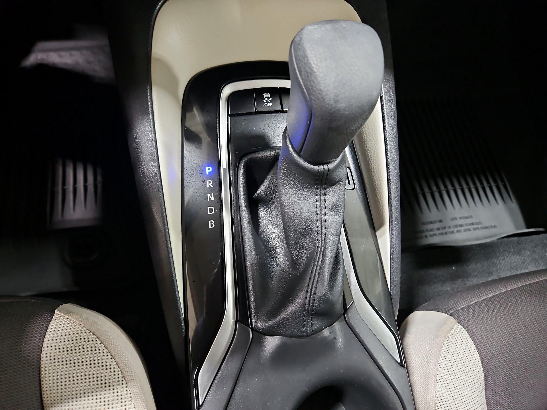 Thumbnail: 2025 Toyota Corolla - 16