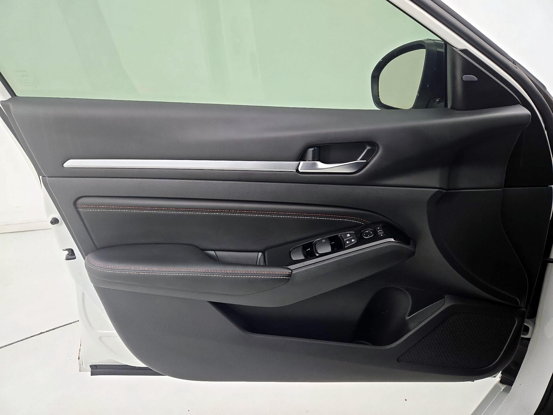 Thumbnail: 2023 Nissan Altima - 12