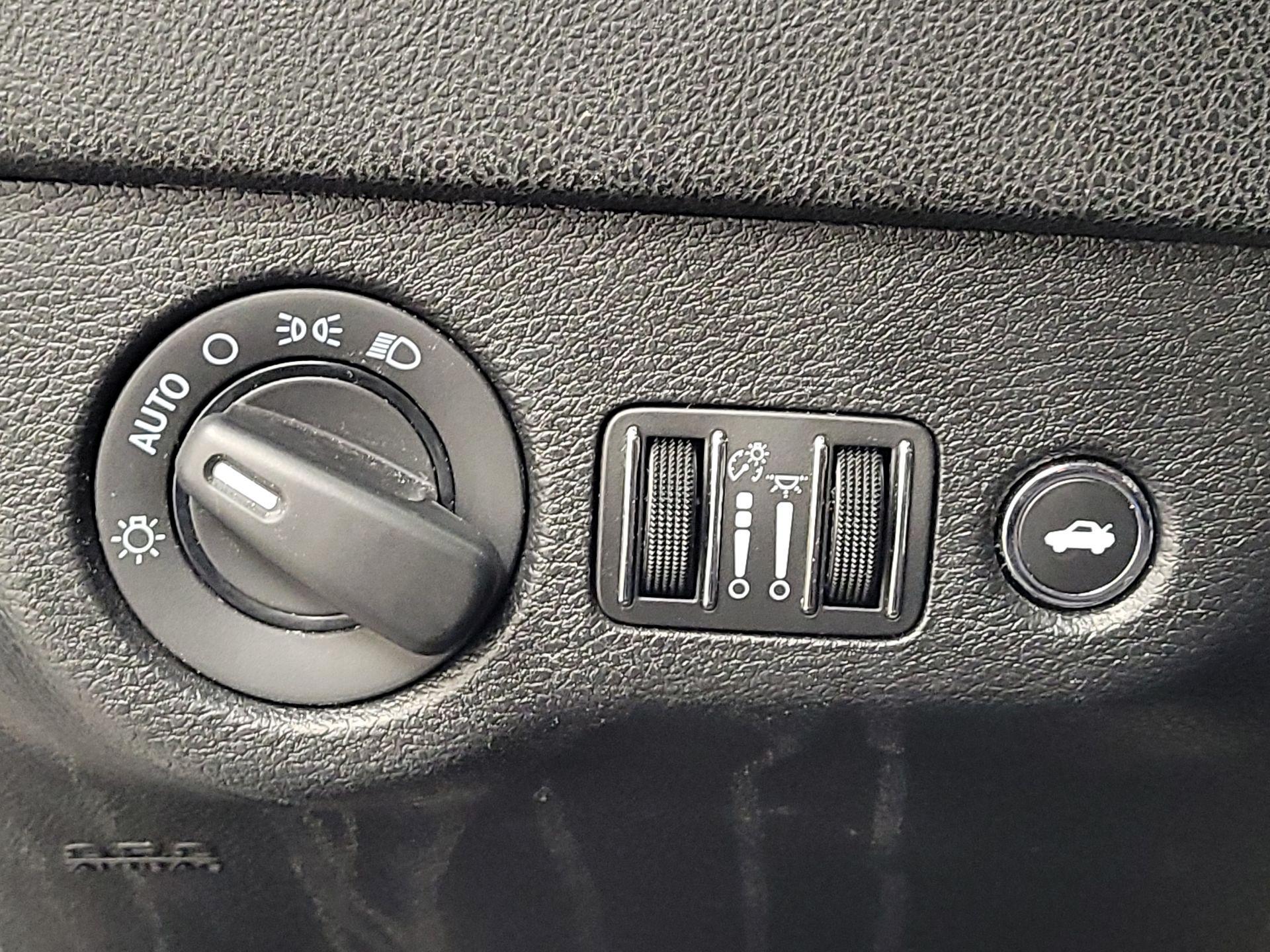 Thumbnail: 2022 Dodge Charger - 13