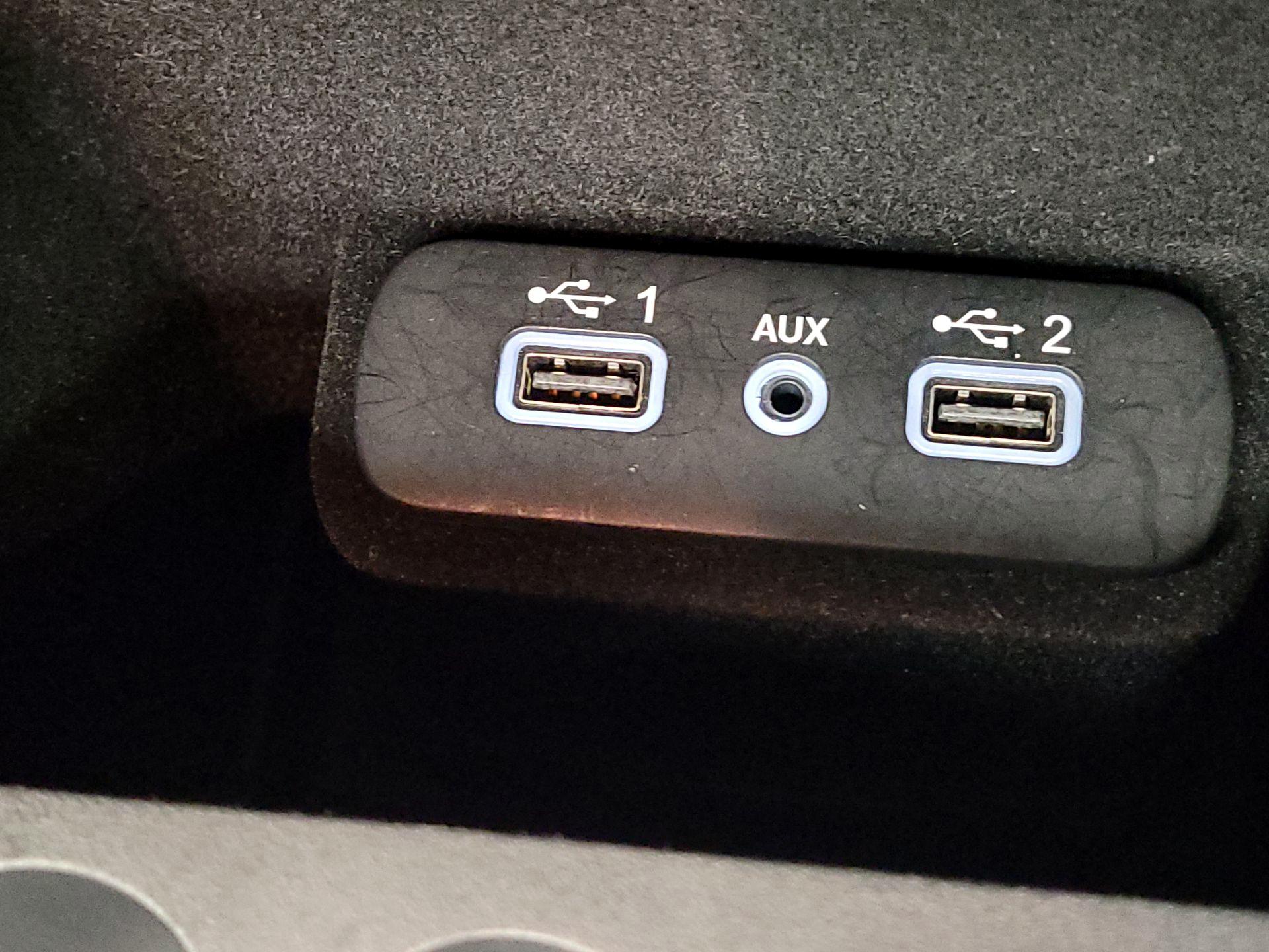 Thumbnail: 2022 Dodge Charger - 18