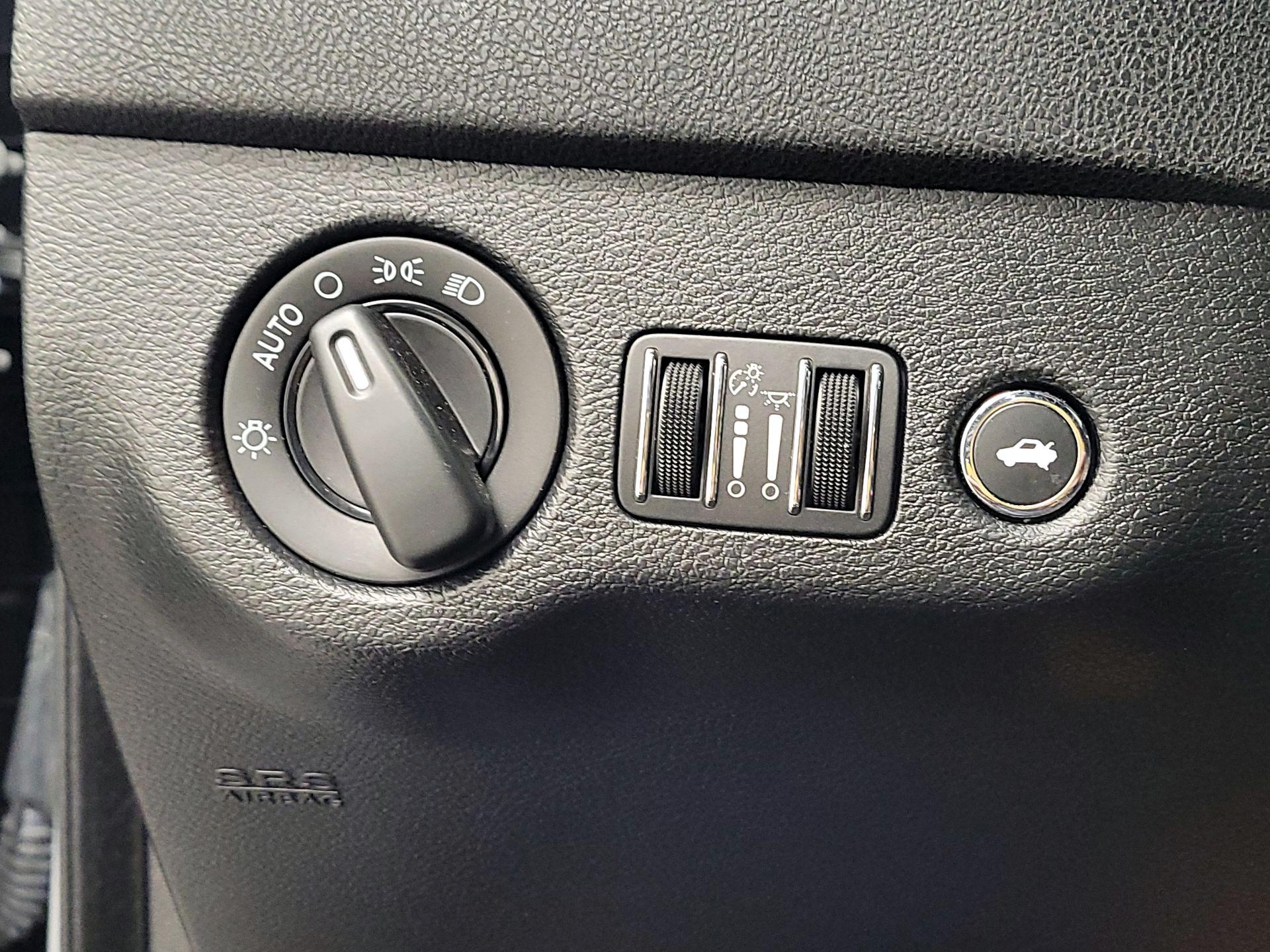 Thumbnail: 2022 Dodge Charger - 13