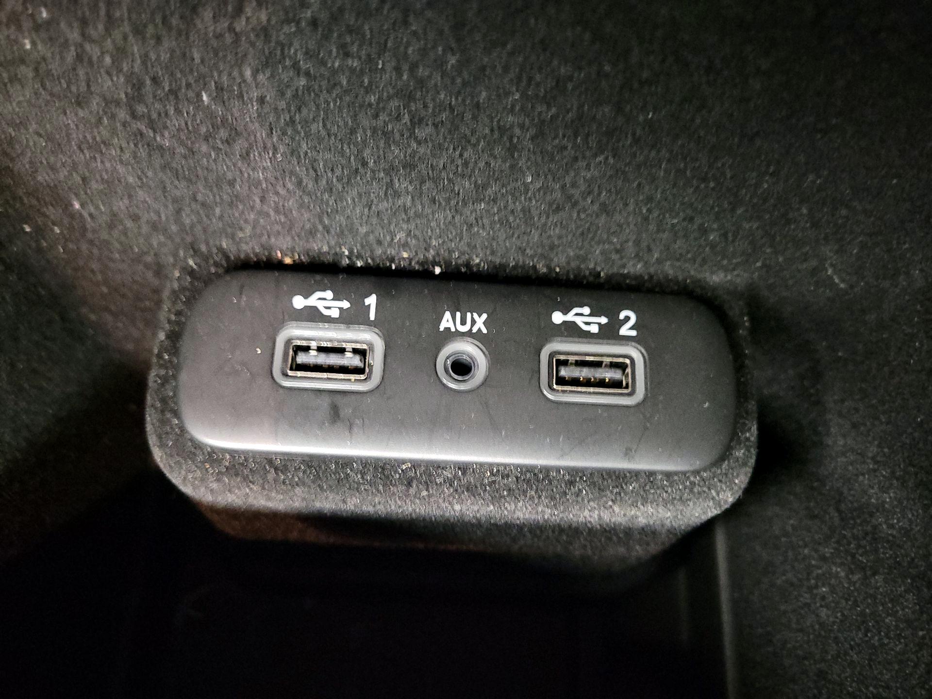 Thumbnail: 2022 Dodge Charger - 18