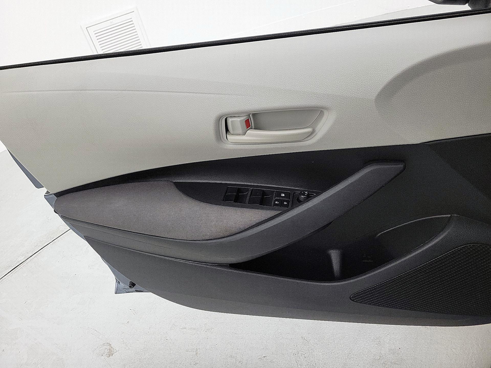 Thumbnail: 2023 Toyota Corolla - 12