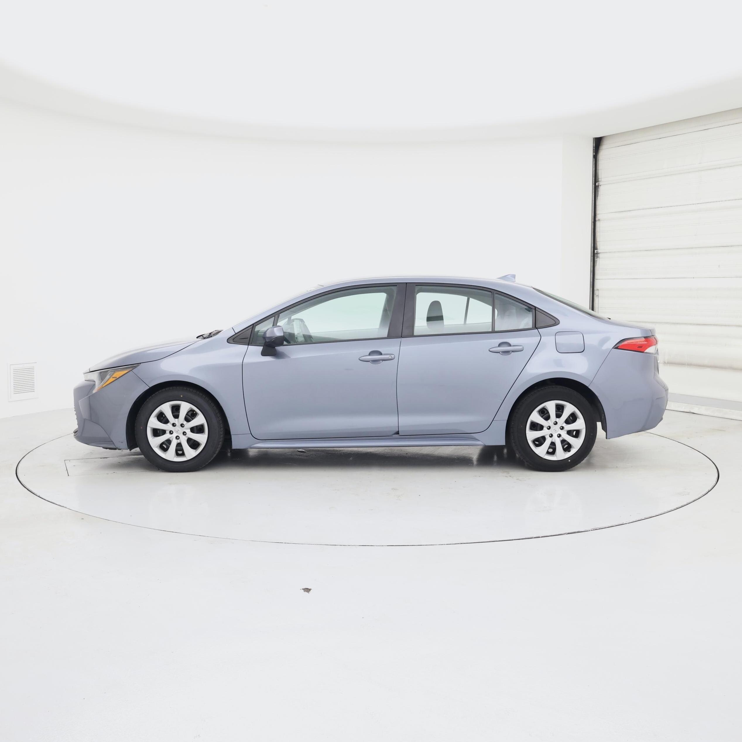 Thumbnail: 2023 Toyota Corolla - 3