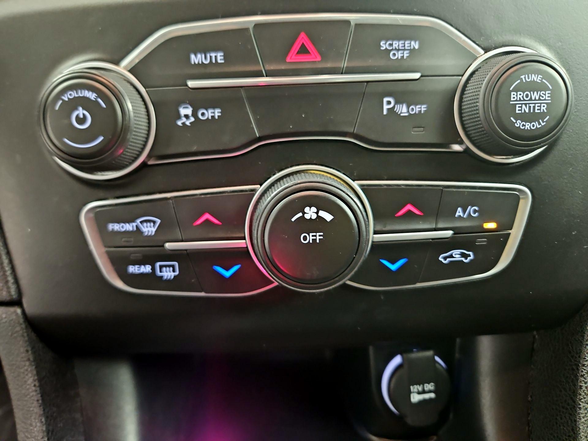 Thumbnail: 2022 Dodge Charger - 16