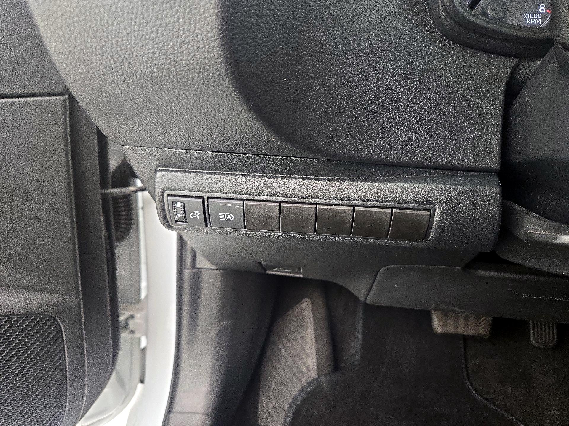 Thumbnail: 2024 Toyota Corolla - 13