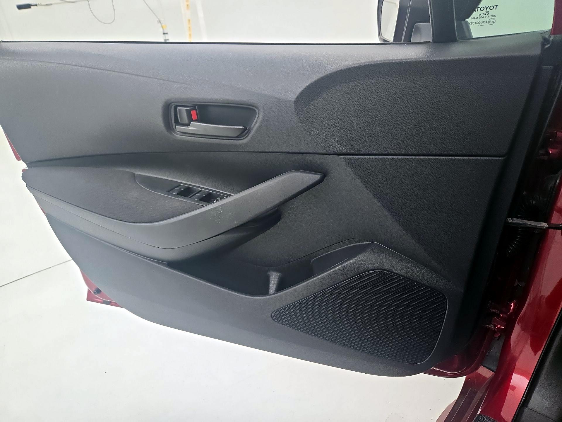 Thumbnail: 2023 Toyota Corolla - 12