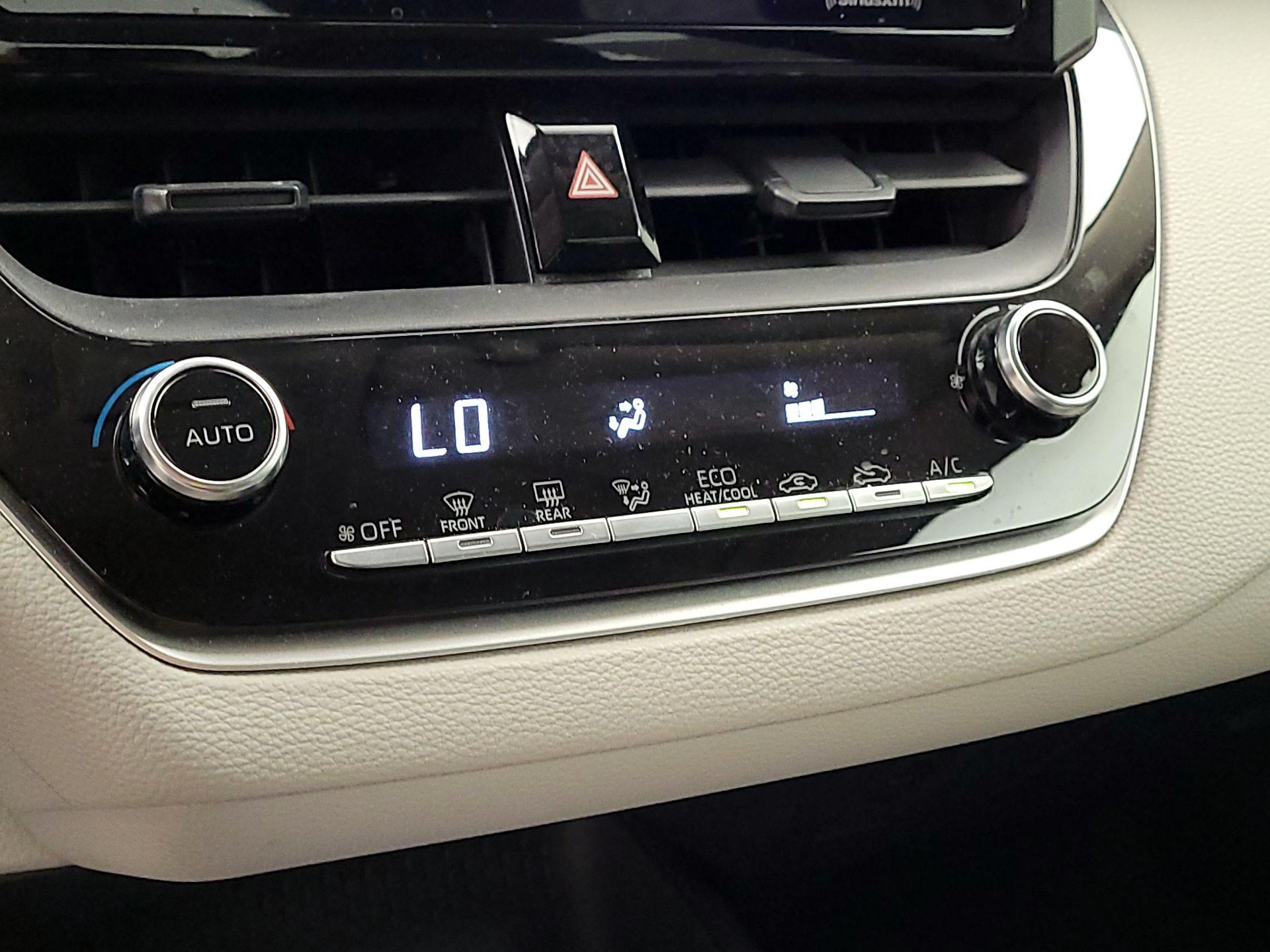 Thumbnail: 2022 Toyota Corolla - 16