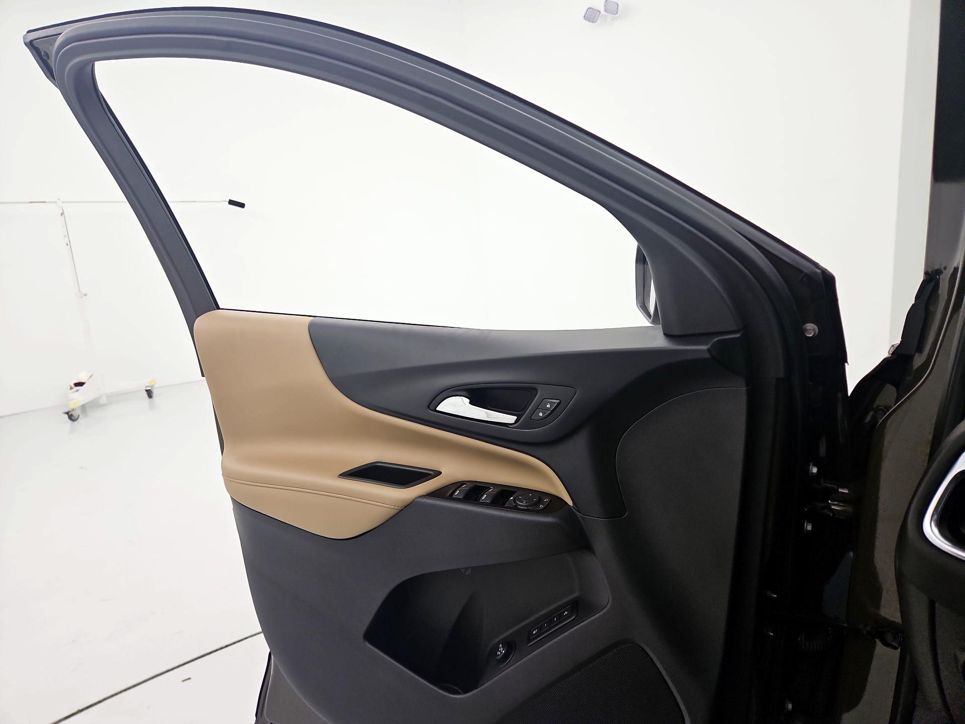 Thumbnail: 2023 Chevrolet Equinox - 12