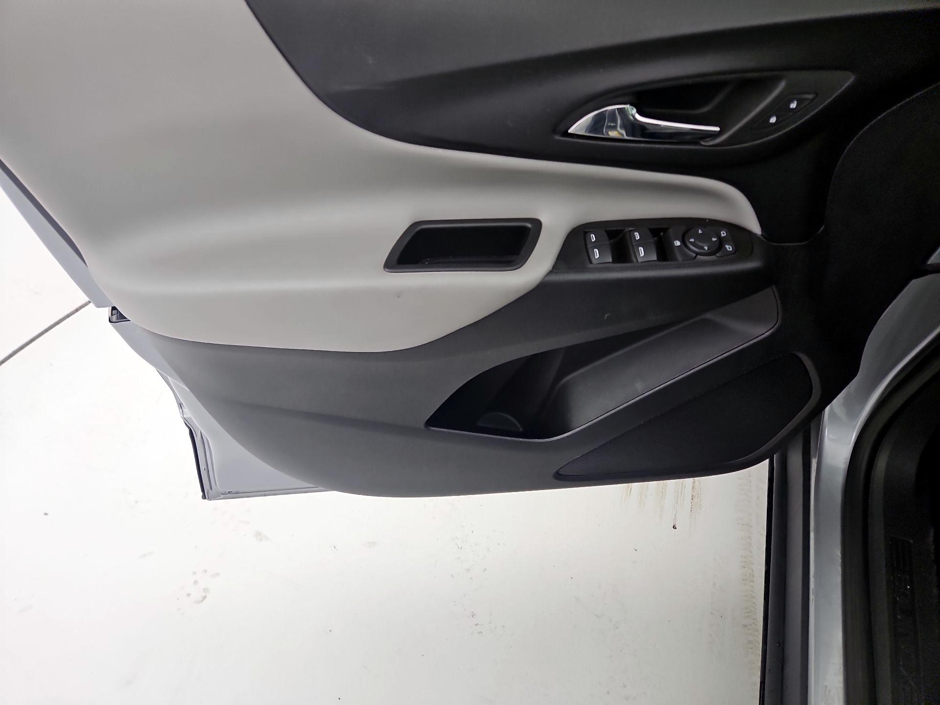 Thumbnail: 2023 Chevrolet Equinox - 12